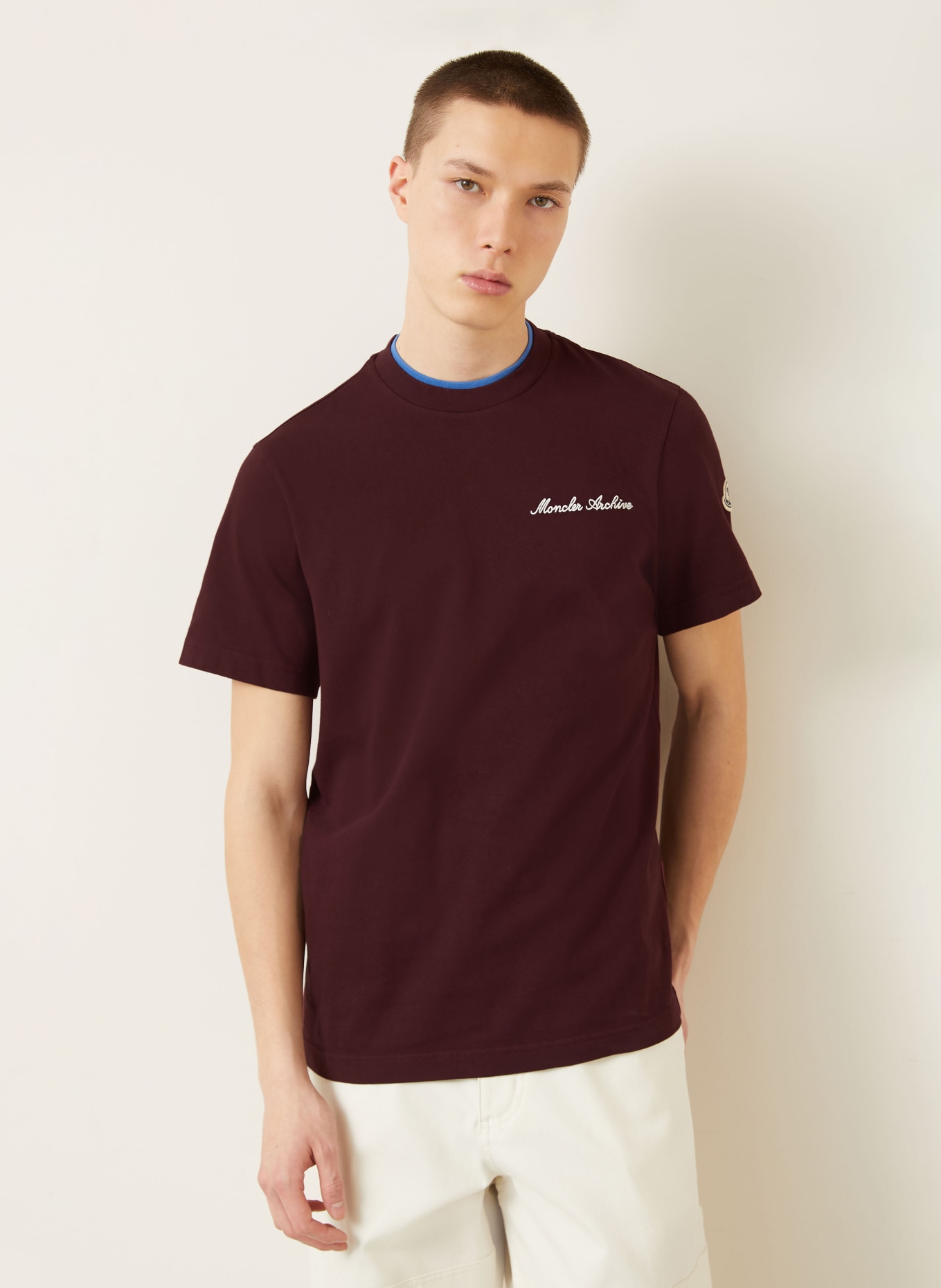 MONCLER T-Shirt: DUNKELROT / HELLBLAU