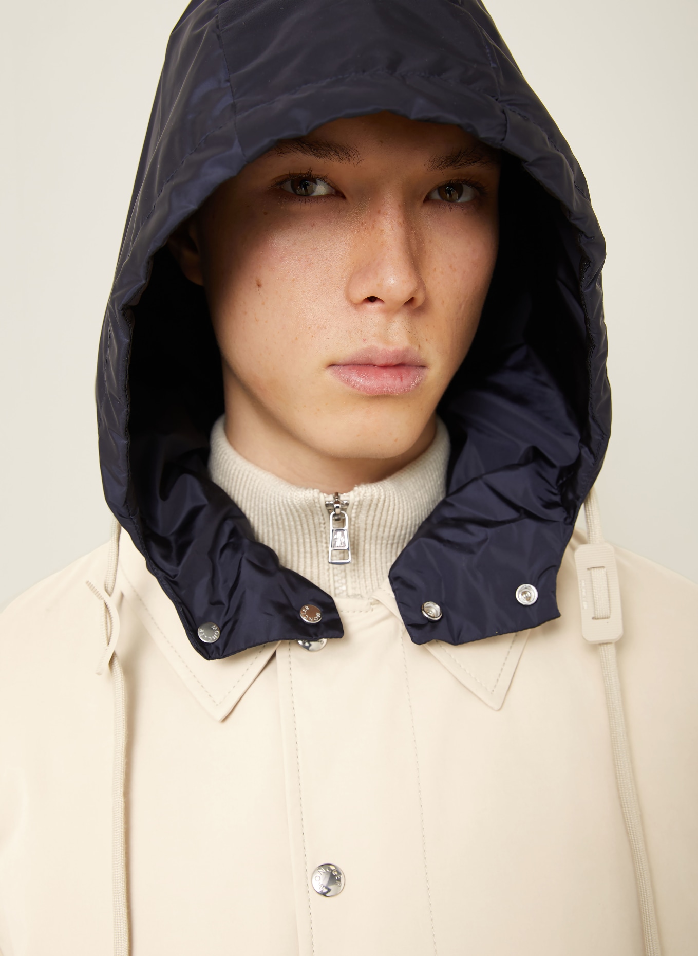 MONCLER Daunenparka KERVOYAL mit abnehmbarer Kapuze: BEIGE