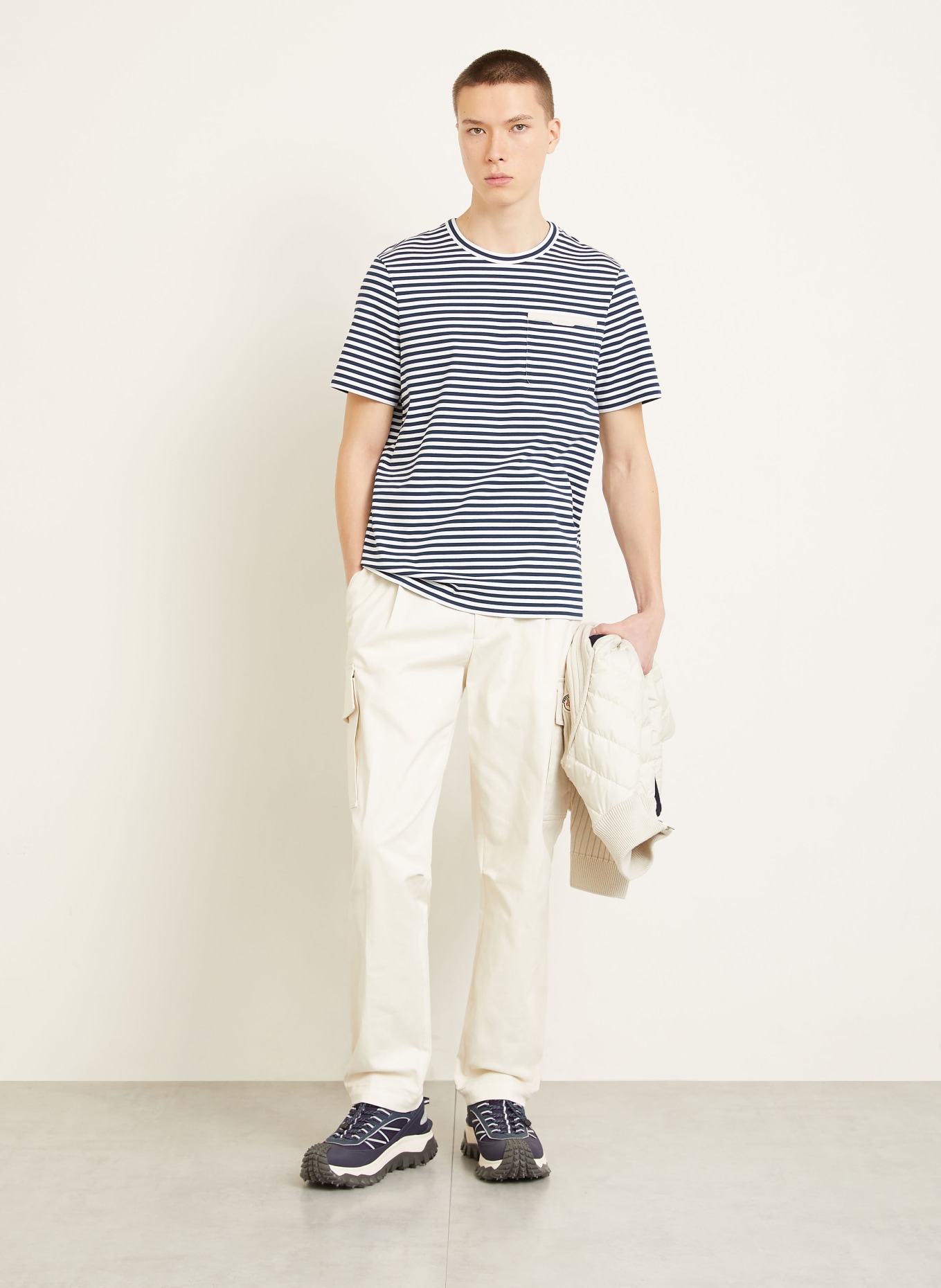 MONCLER T-Shirt: DUNKELBLAU / WEISS