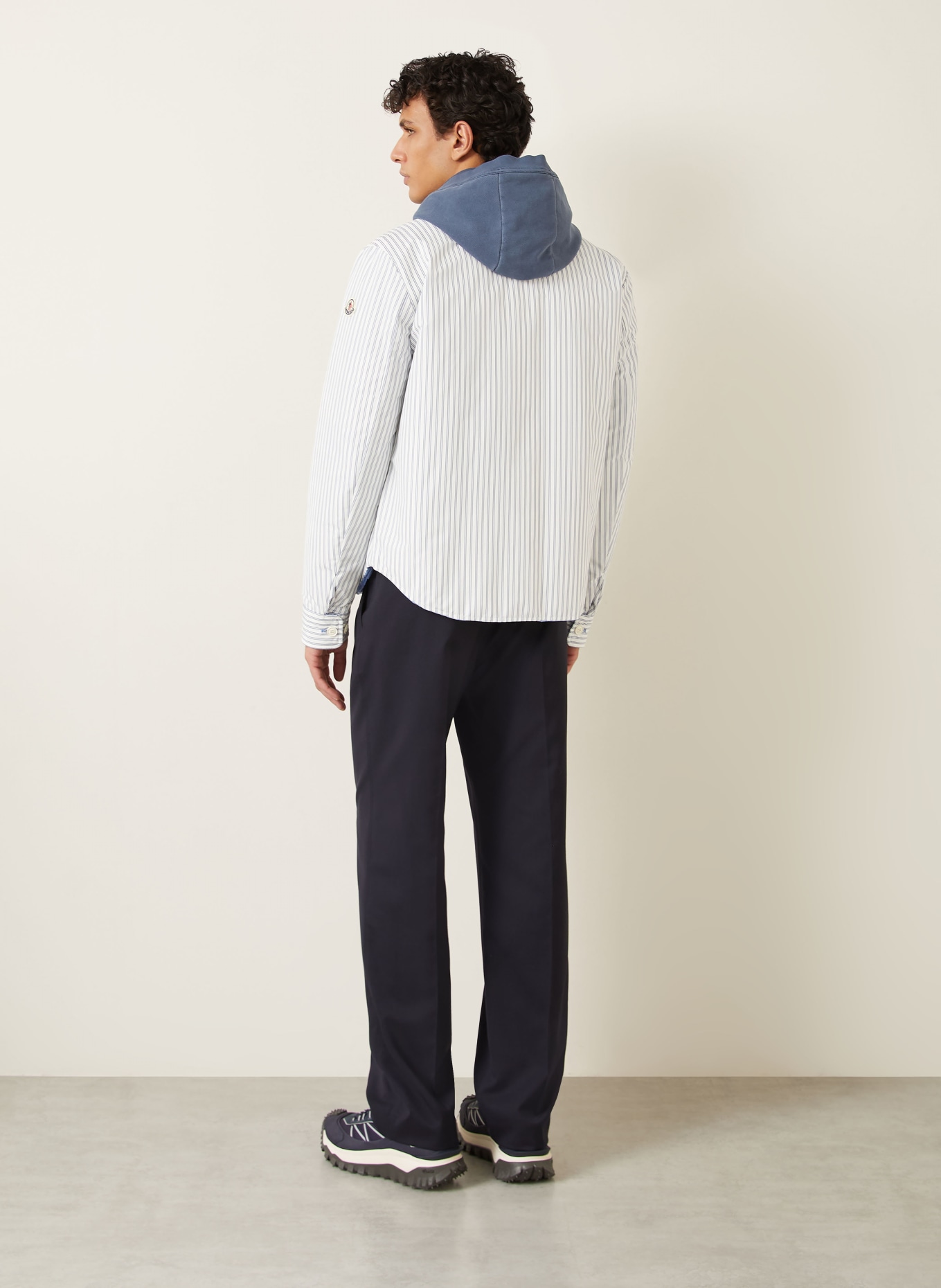 MONCLER Lightwight-Daunenjacke CRESCENT zum Wenden: WEISS / DUNKELBLAU / BLAU