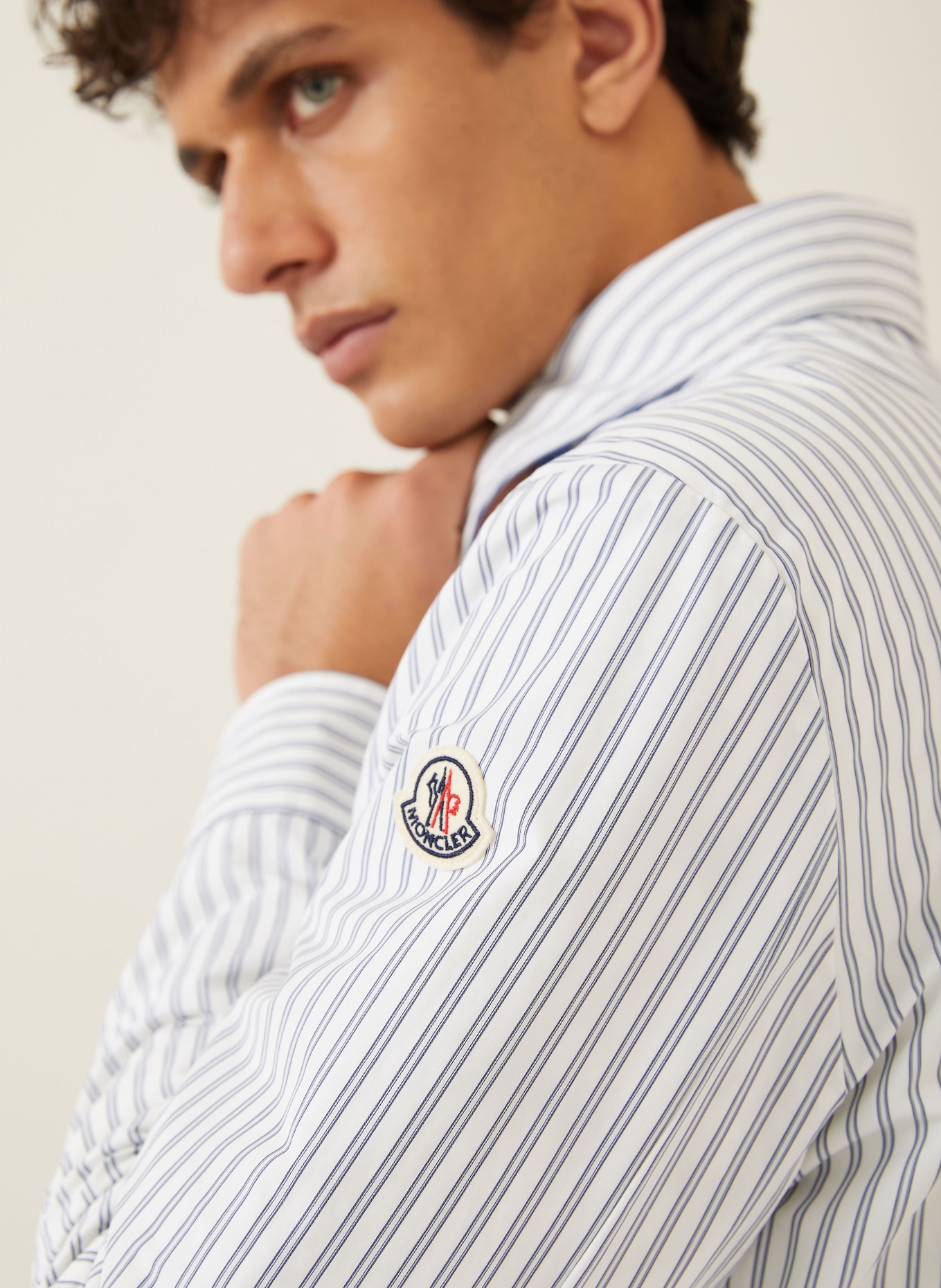 MONCLER Lightwight-Daunenjacke CRESCENT zum Wenden: WEISS / DUNKELBLAU / BLAU