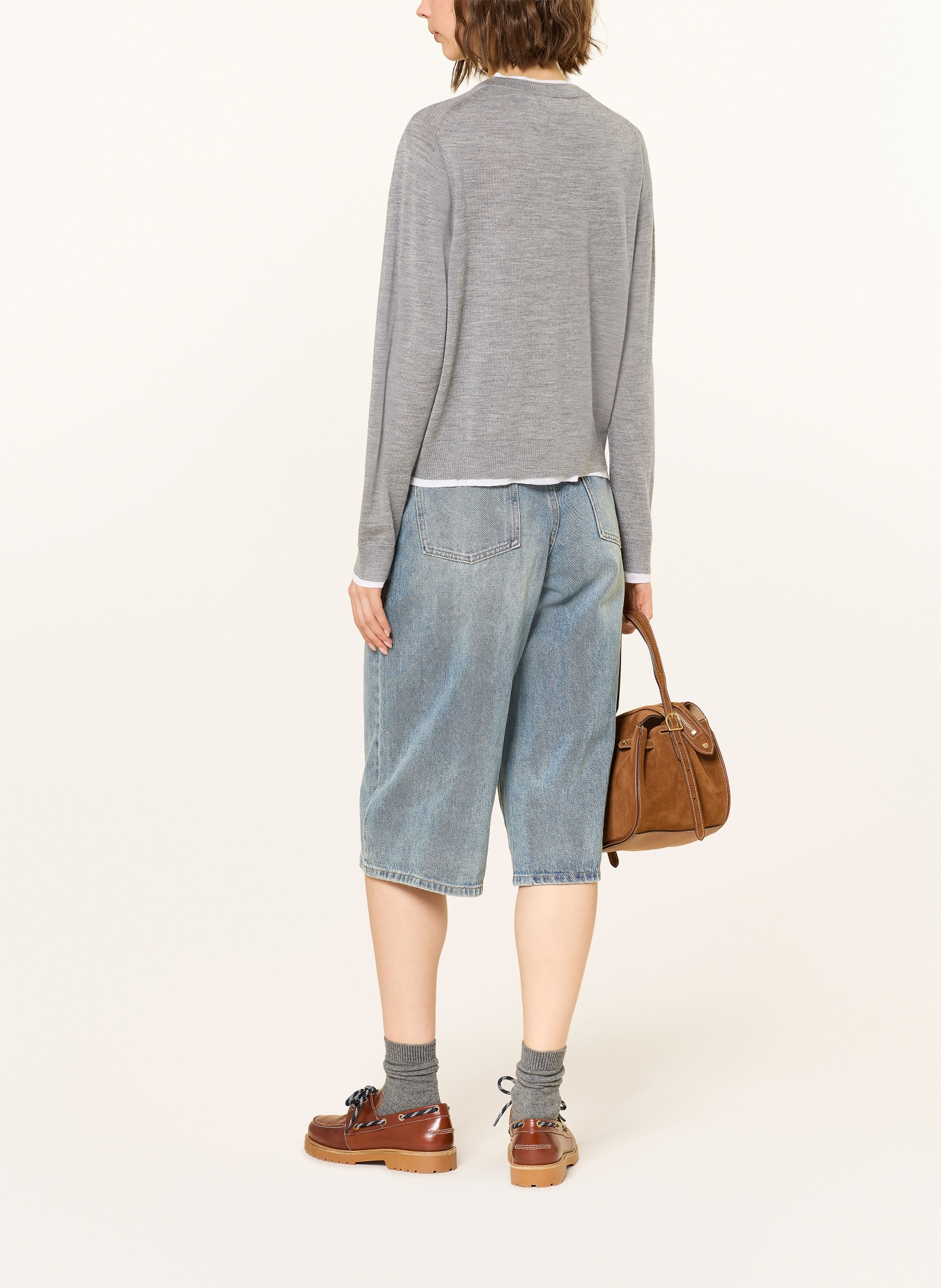 MRS & HUGS svetr: ŠEDÁ / BÍLÁ