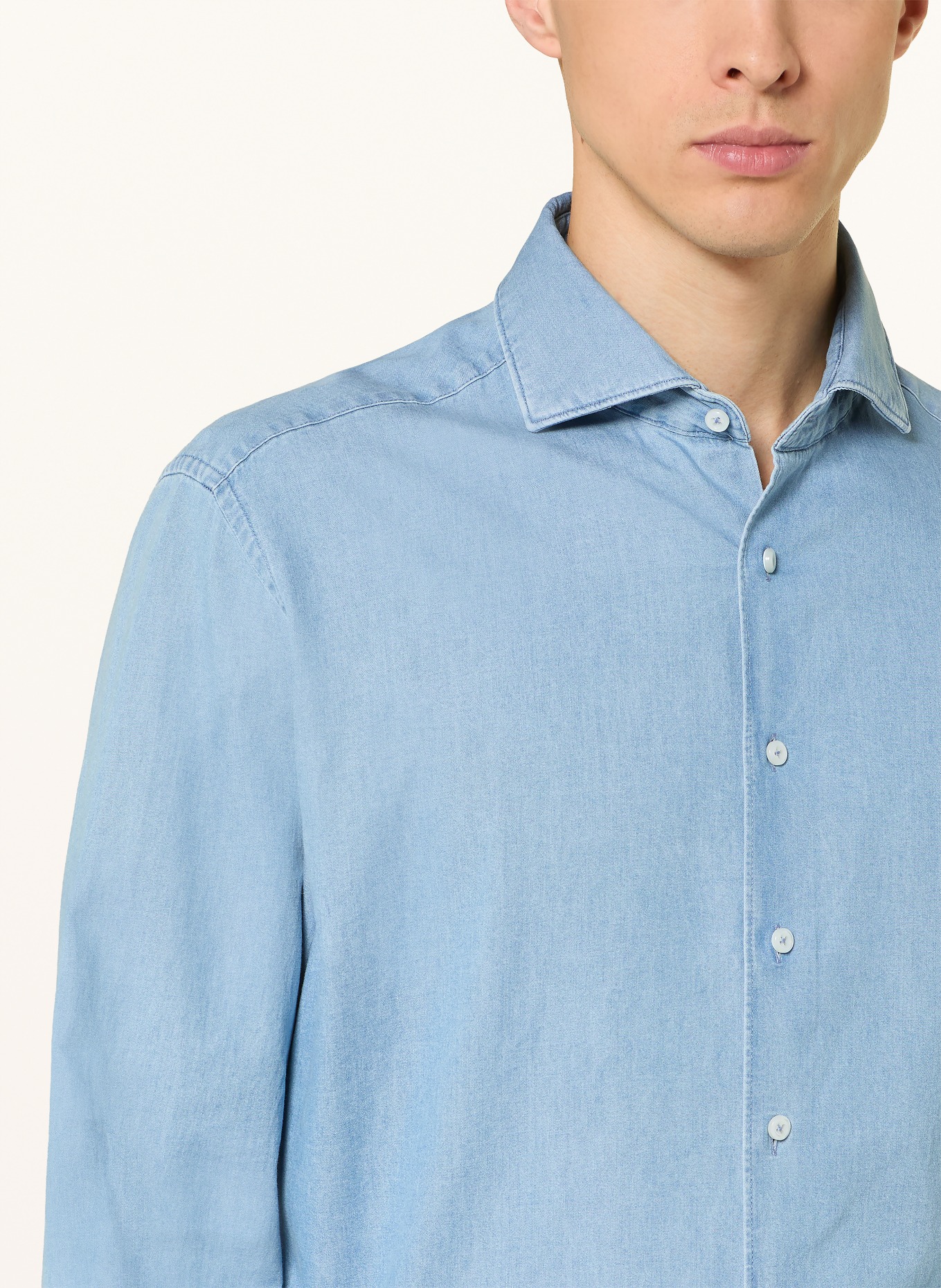 1863 by ETERNA Jeanshemd Modern Fit: HELLBLAU