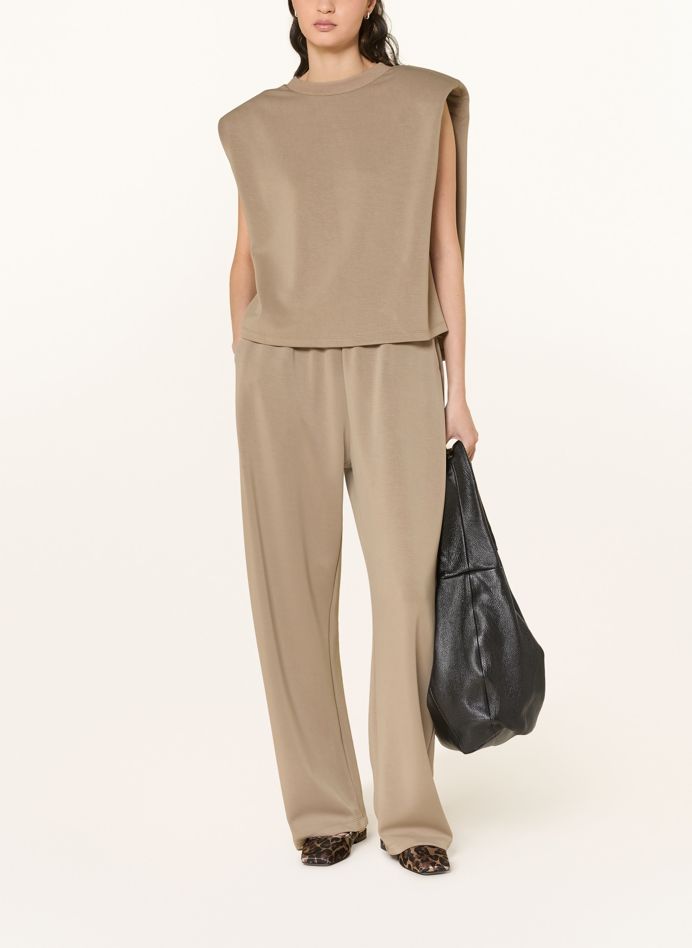 ELEH sweatpants: TAUPE
