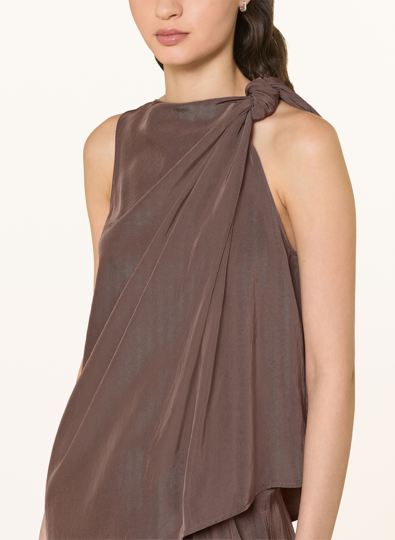 ELEH halenka: HNĚDÁ