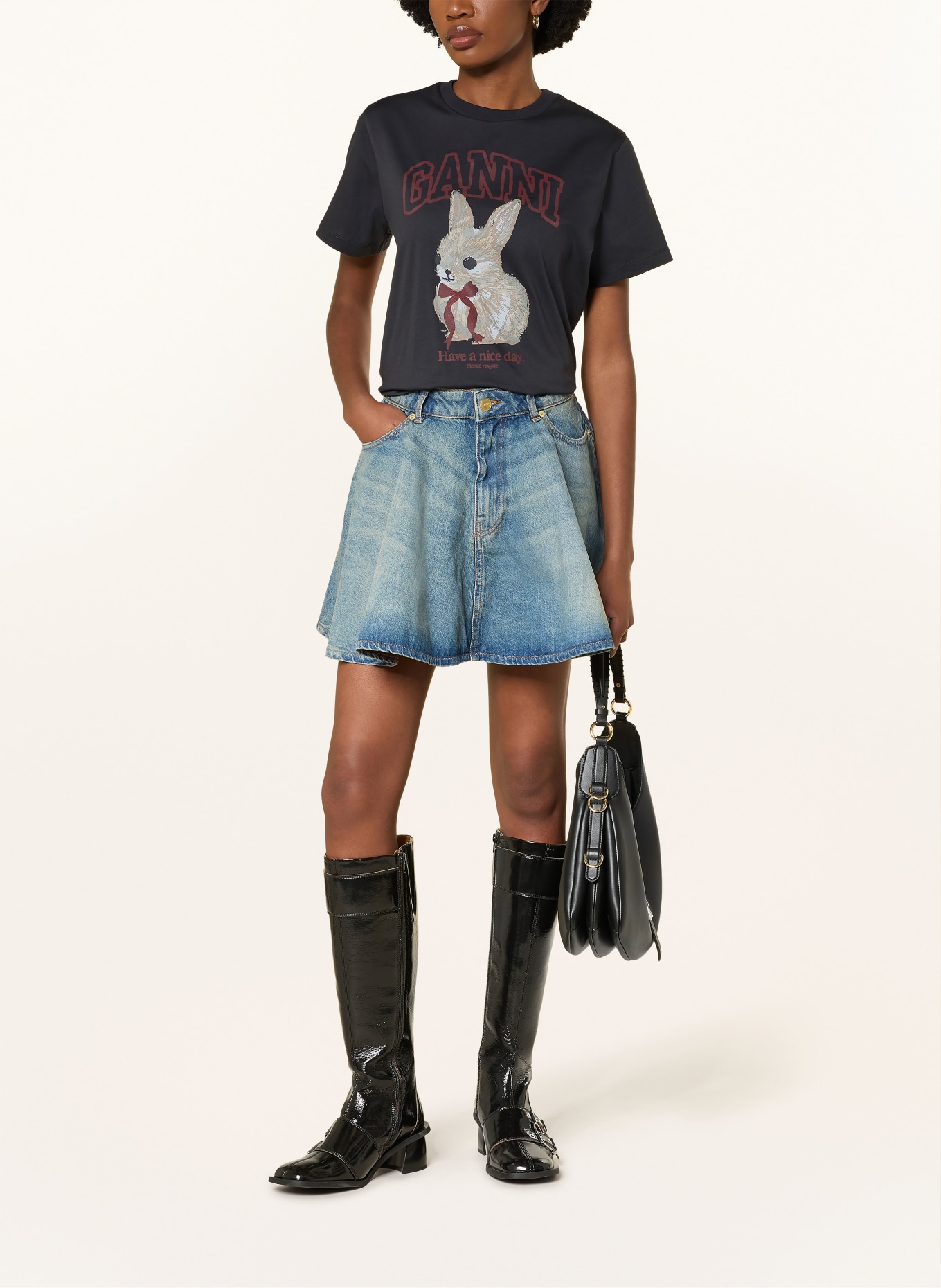 GANNI T-shirt: BLACK / BEIGE / DARK RED