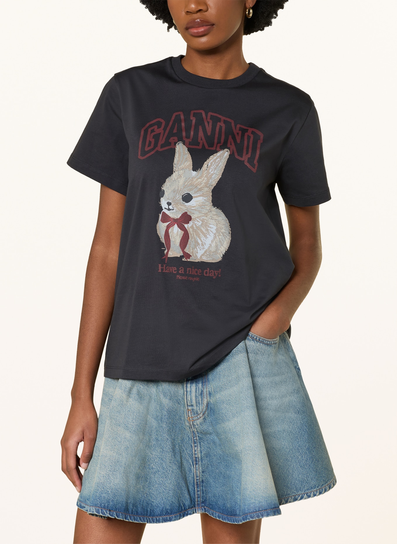 GANNI T-shirt: BLACK / BEIGE / DARK RED