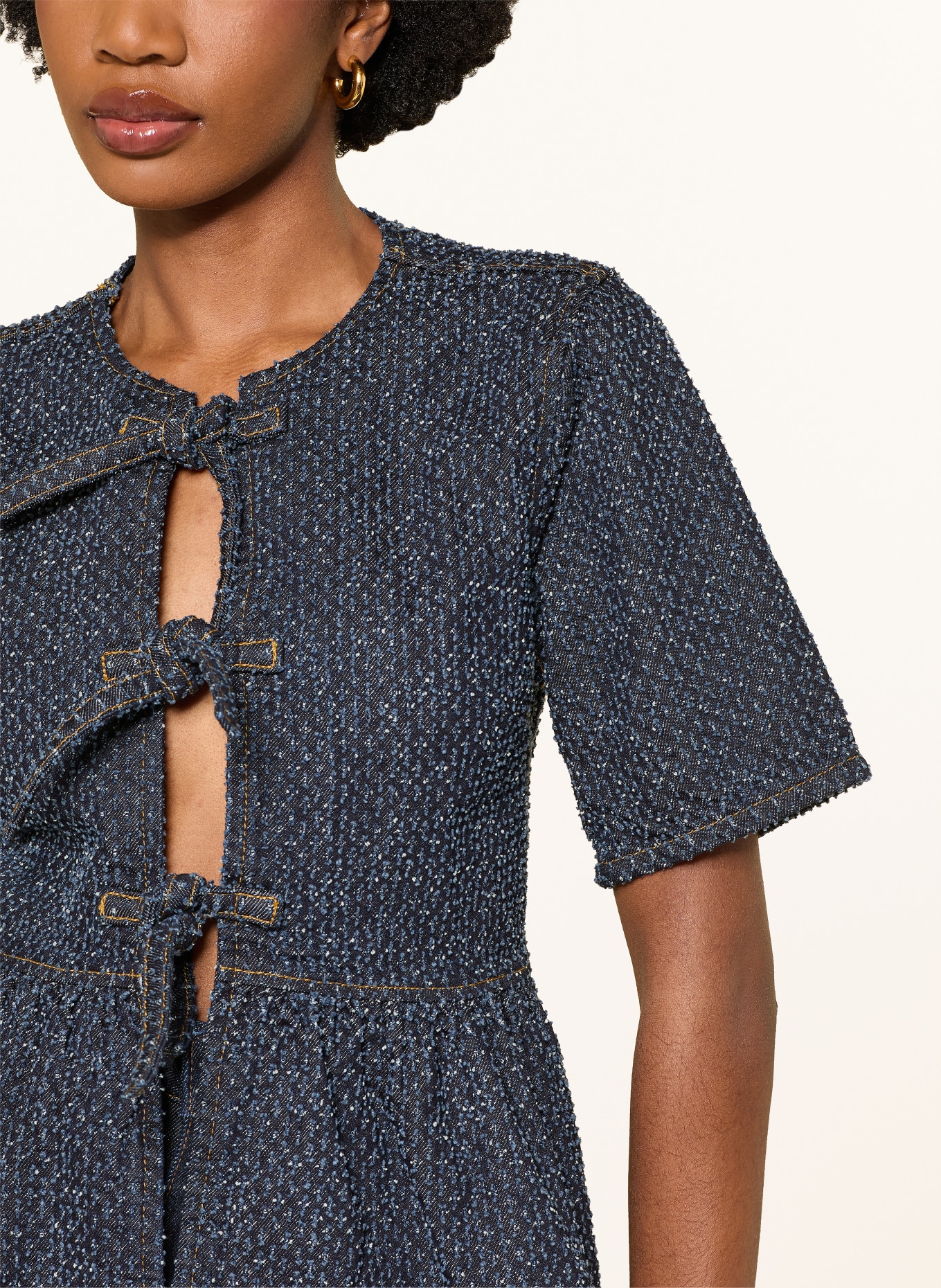 GANNI džínová košile: TMAVĚ MODRÁ / MODRÁ / BÍLÁ