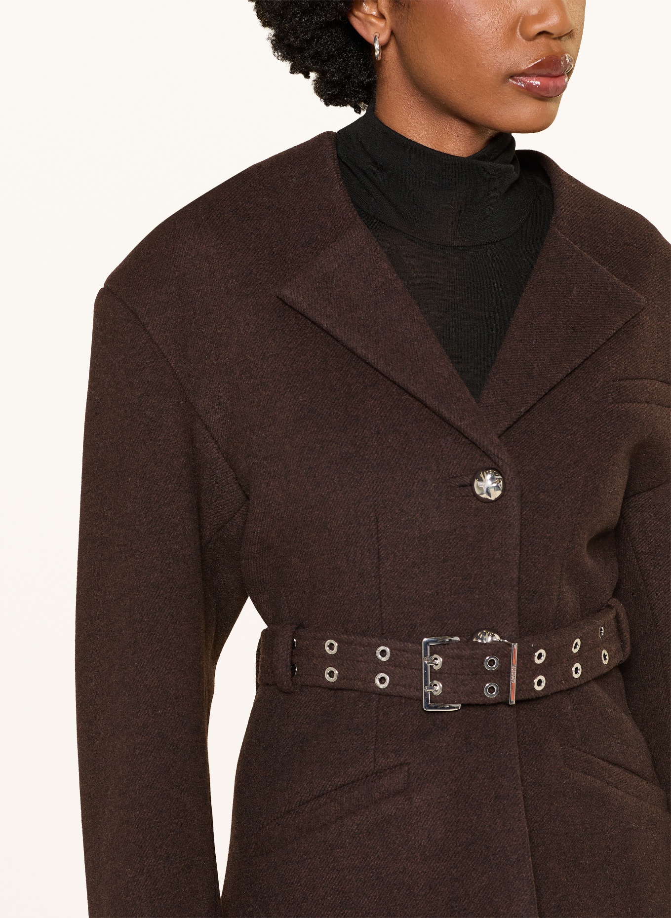 GANNI bunda: TMAVĚ HNĚDÁ