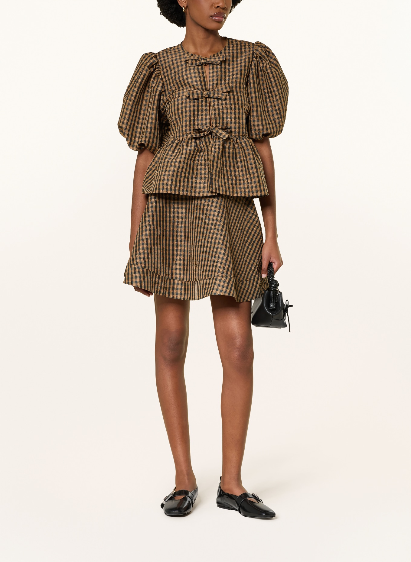 GANNI Sukně: HNĚDÁ / ČERNÁ