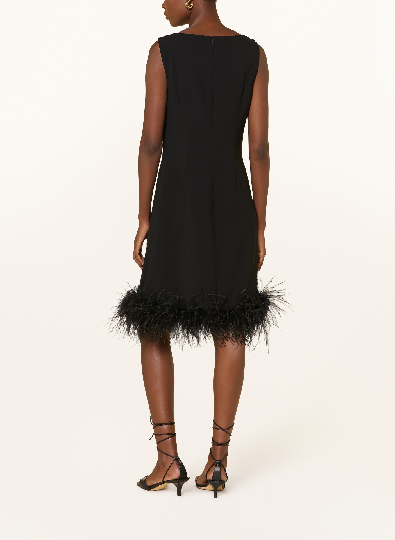 APART Cocktailkleid: SCHWARZ