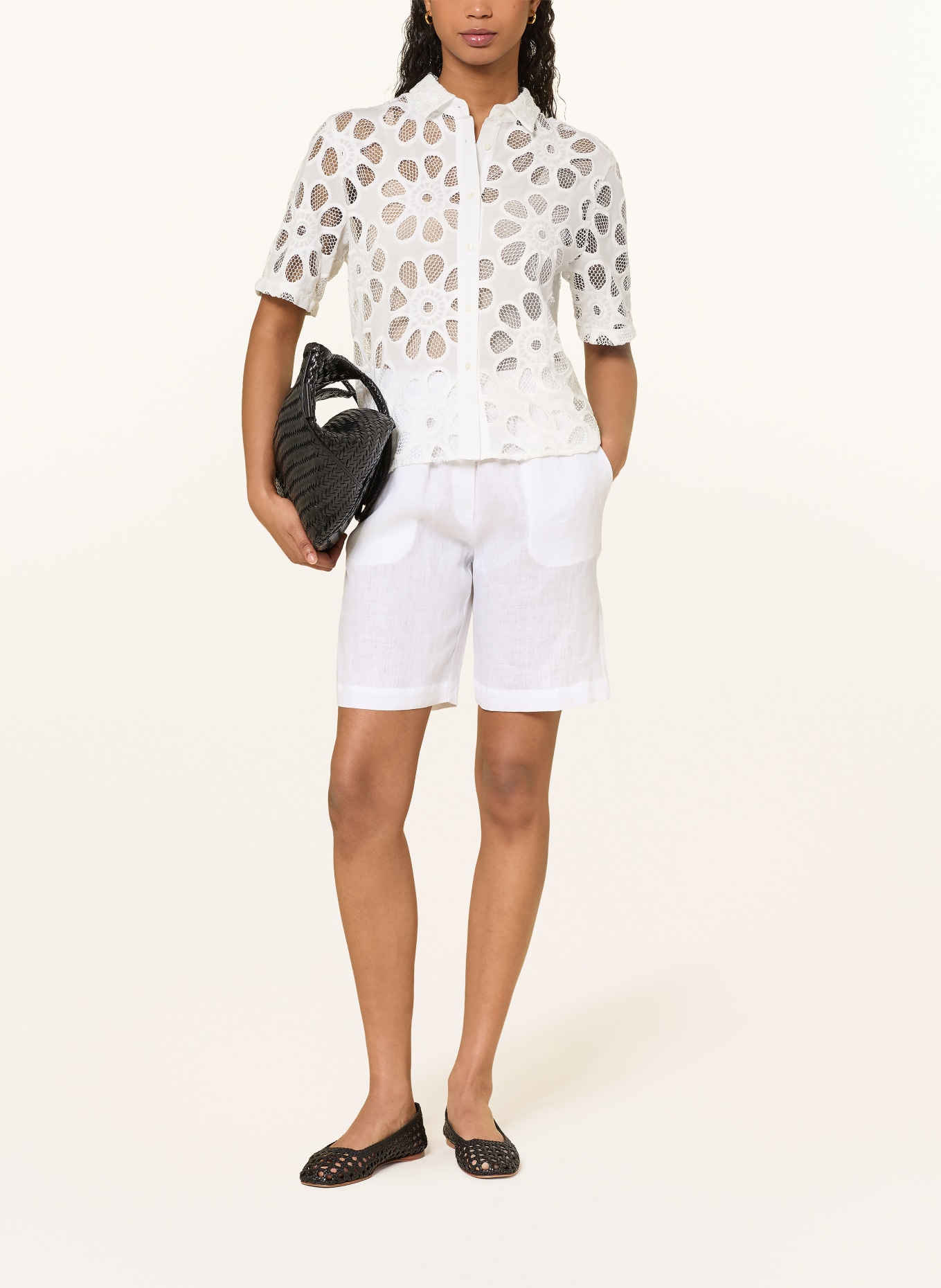 0039 ITALY Košile z krajky s otvory: BÍLÁ