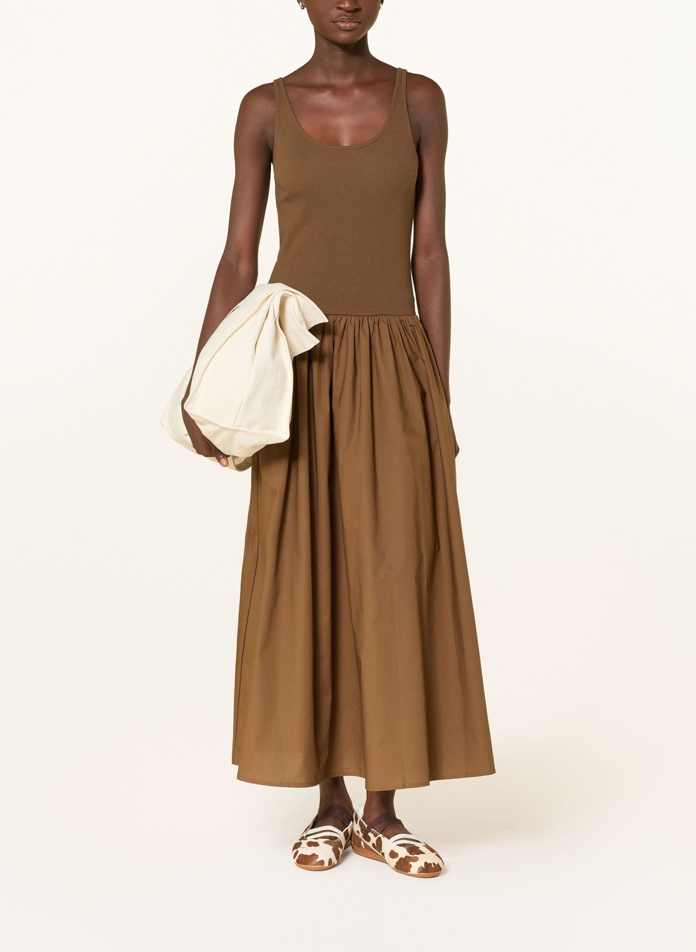 ARMEDANGELS Kleid im Materialmix: OLIV