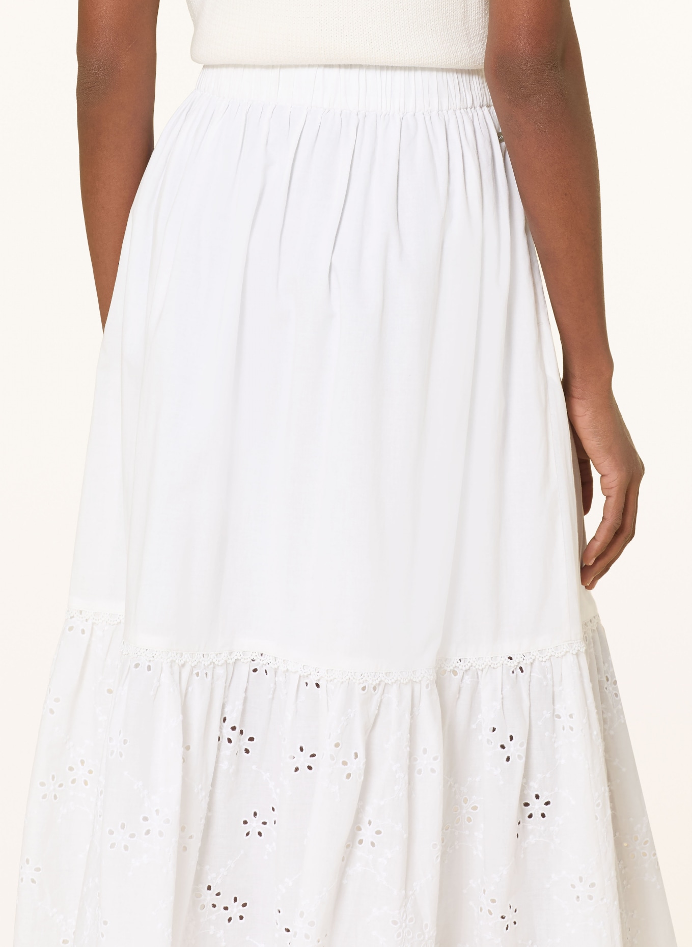 Barbour AVEBURY skirt with lace trim: WHITE