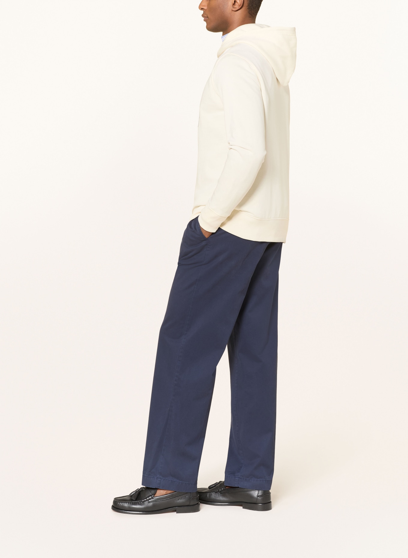 GANT Chino Relaxed Fit: TMAVĚ MODRÁ