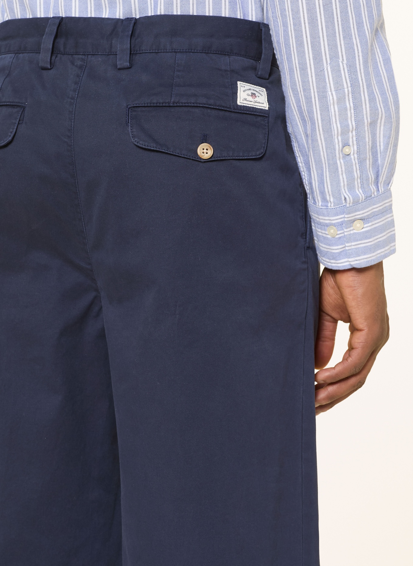 GANT Chino Relaxed Fit: TMAVĚ MODRÁ