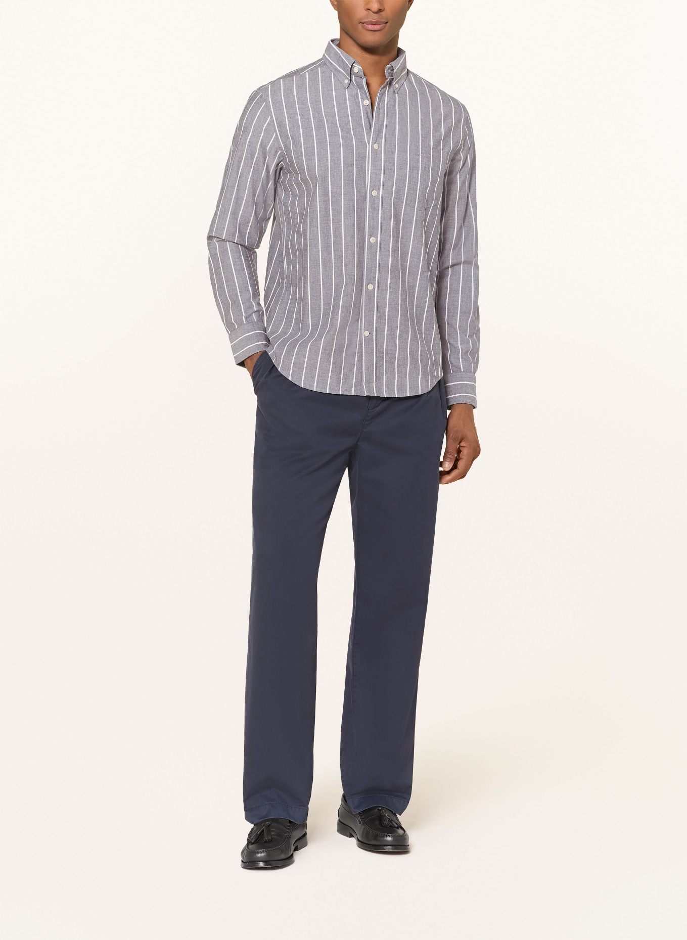 GANT Chemise coupe classique: GRIS FONCÉ / BLANC