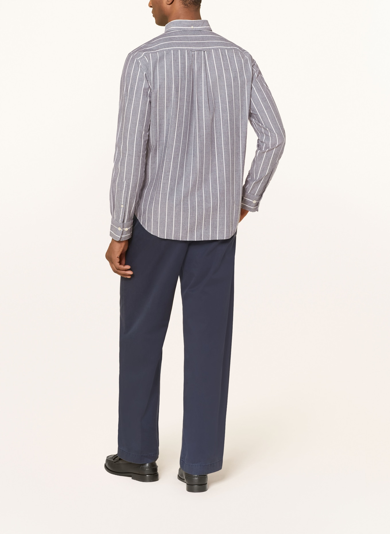 GANT Chemise coupe classique: GRIS FONCÉ / BLANC