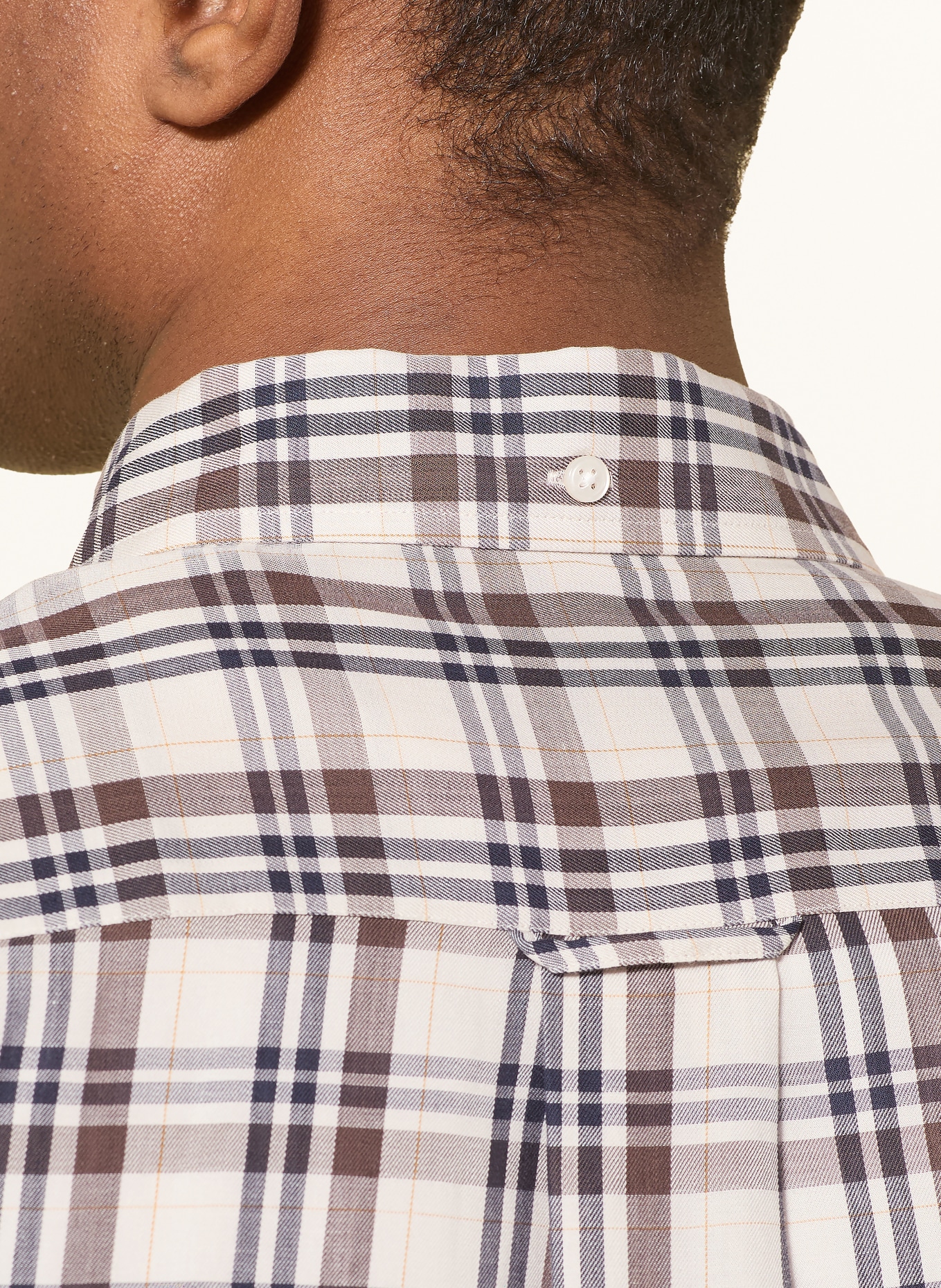GANT Overhemd Regular Fit: LICHTBRUIN / BRUIN / ZWART