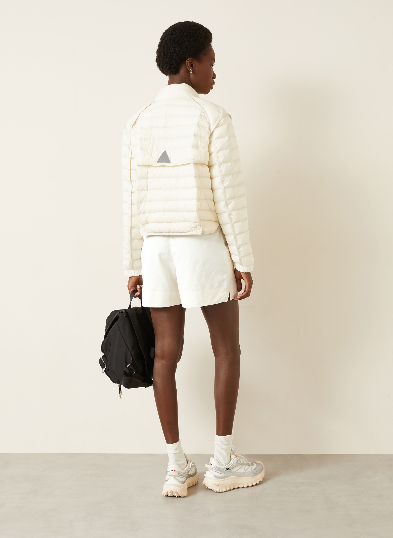 MONCLER GRENOBLE šortky: KRÉMOVÁ