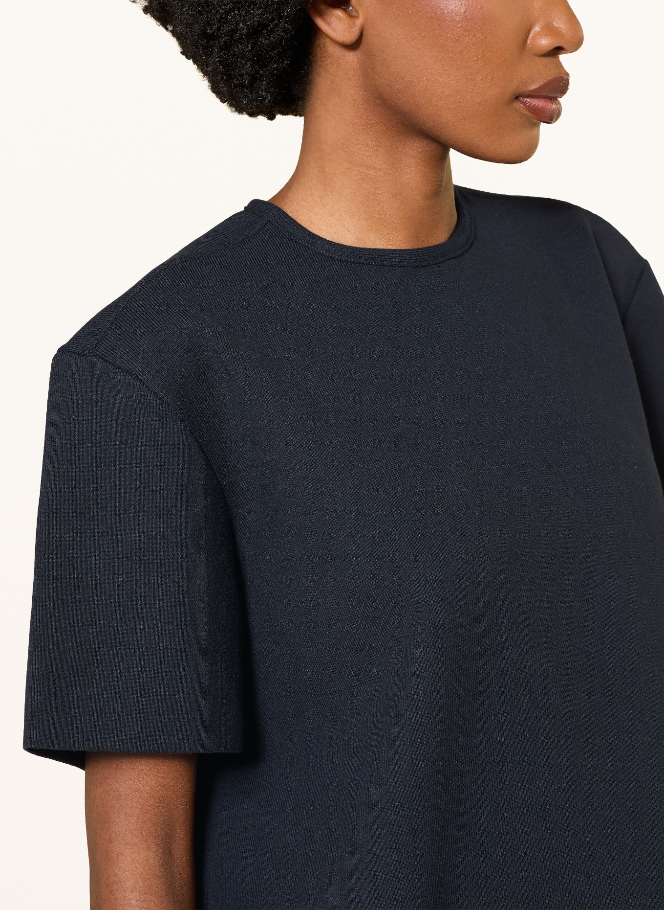 The Frankie Shop Oversized-Strickshirt LENI: DUNKELBLAU