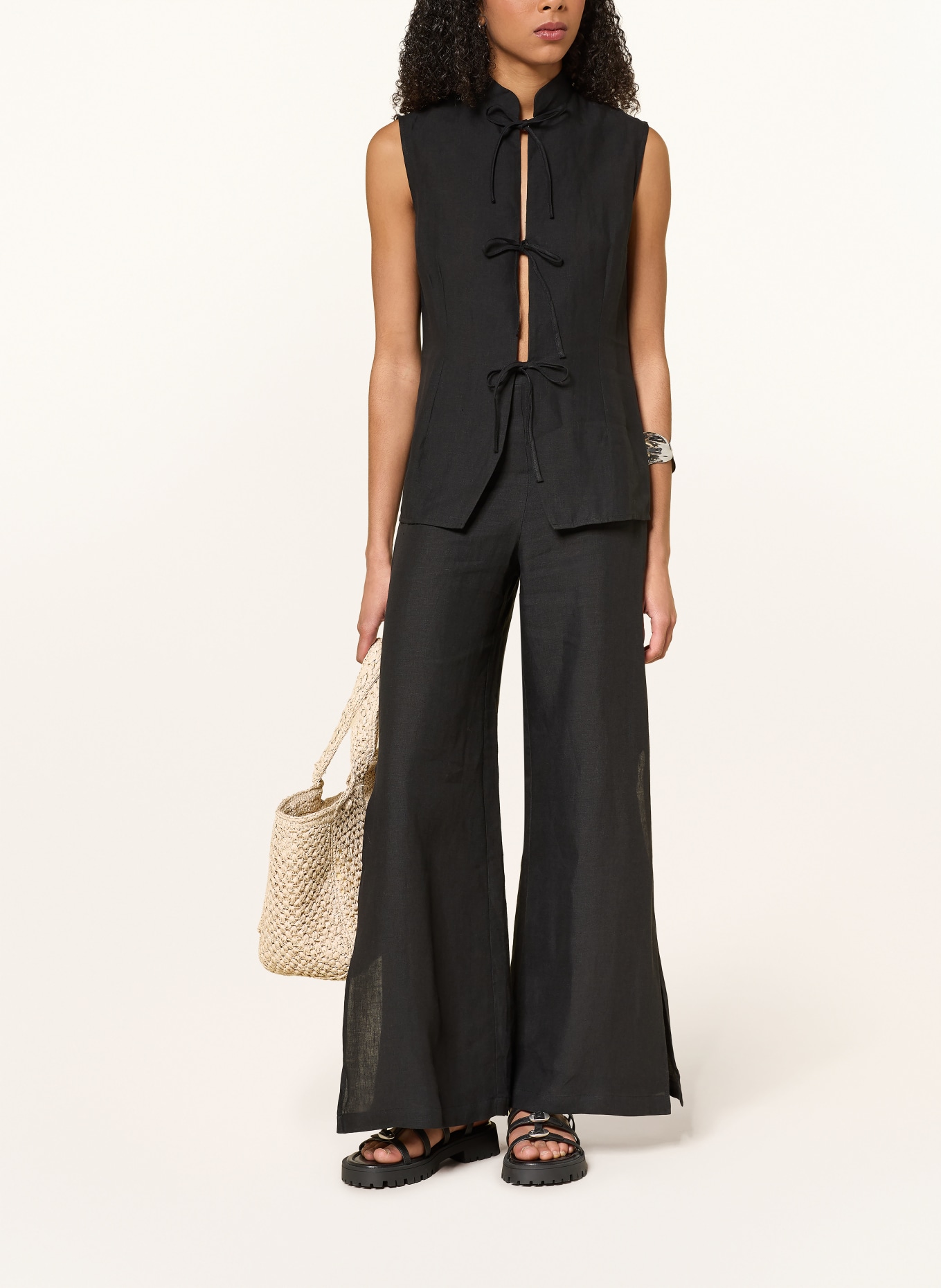 arkitaip Leinenweste ALMA: SCHWARZ