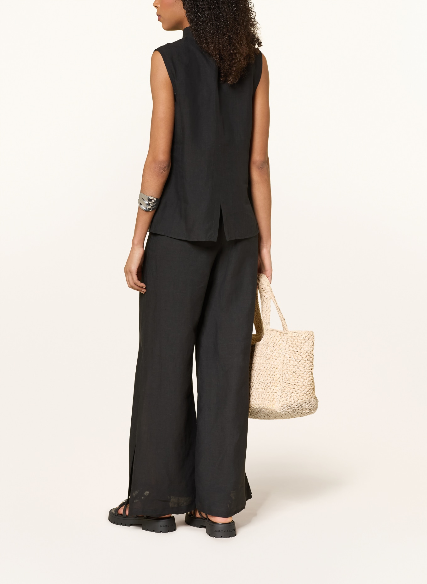 arkitaip Leinenweste ALMA: SCHWARZ