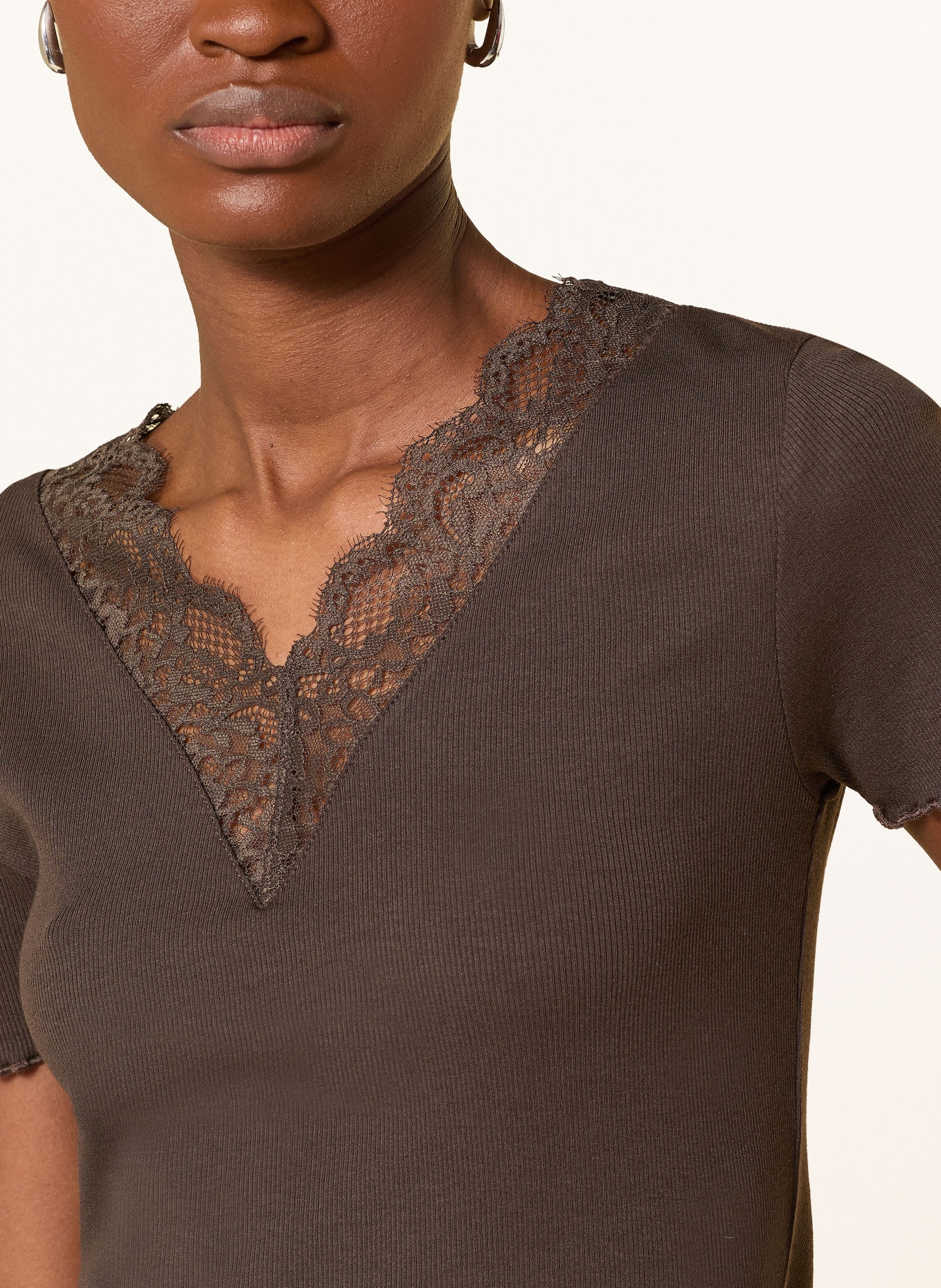 darling harbour T-shirt with lace: CHOCOLATE