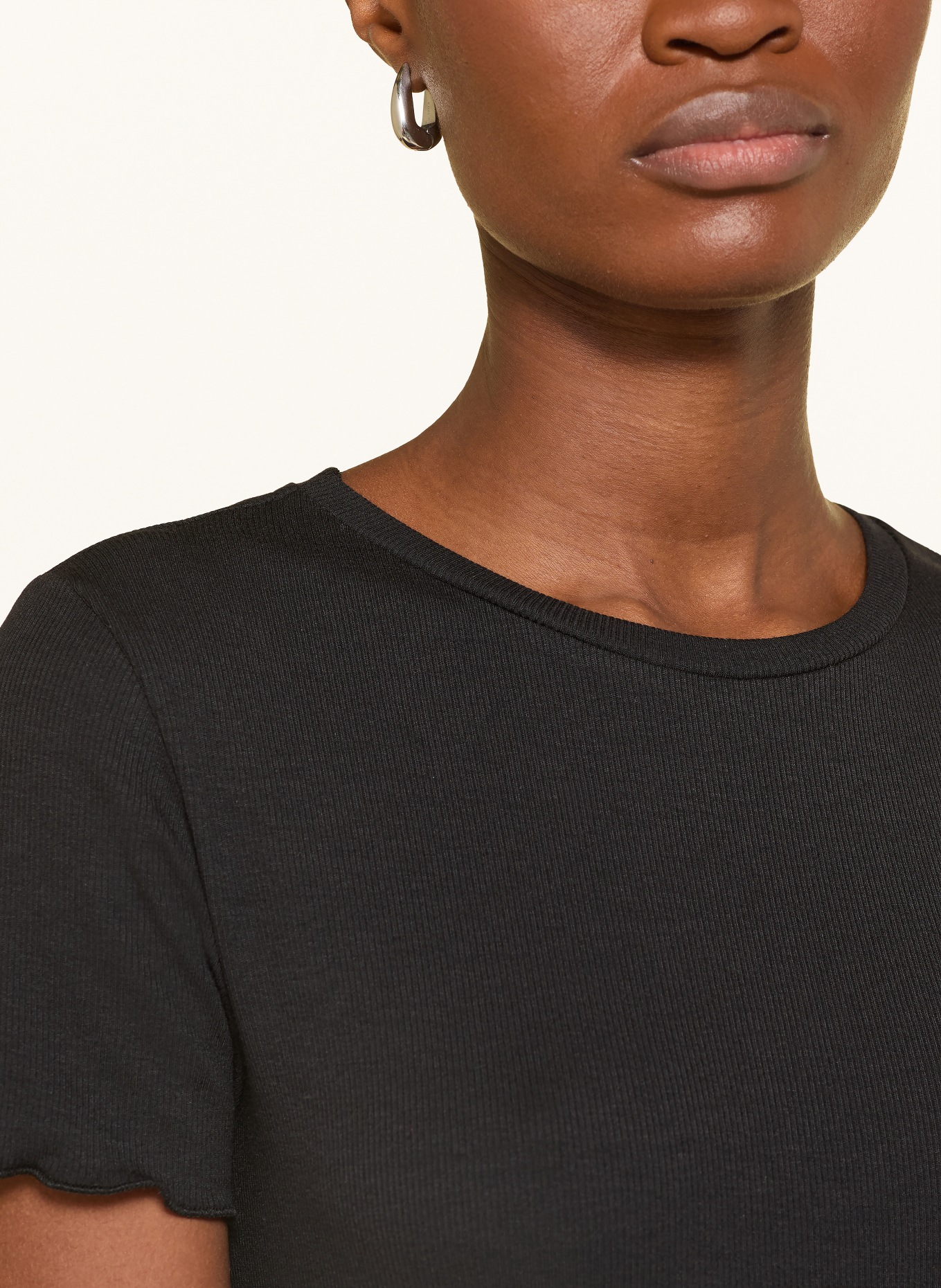 darling harbour T-shirt: BLACK