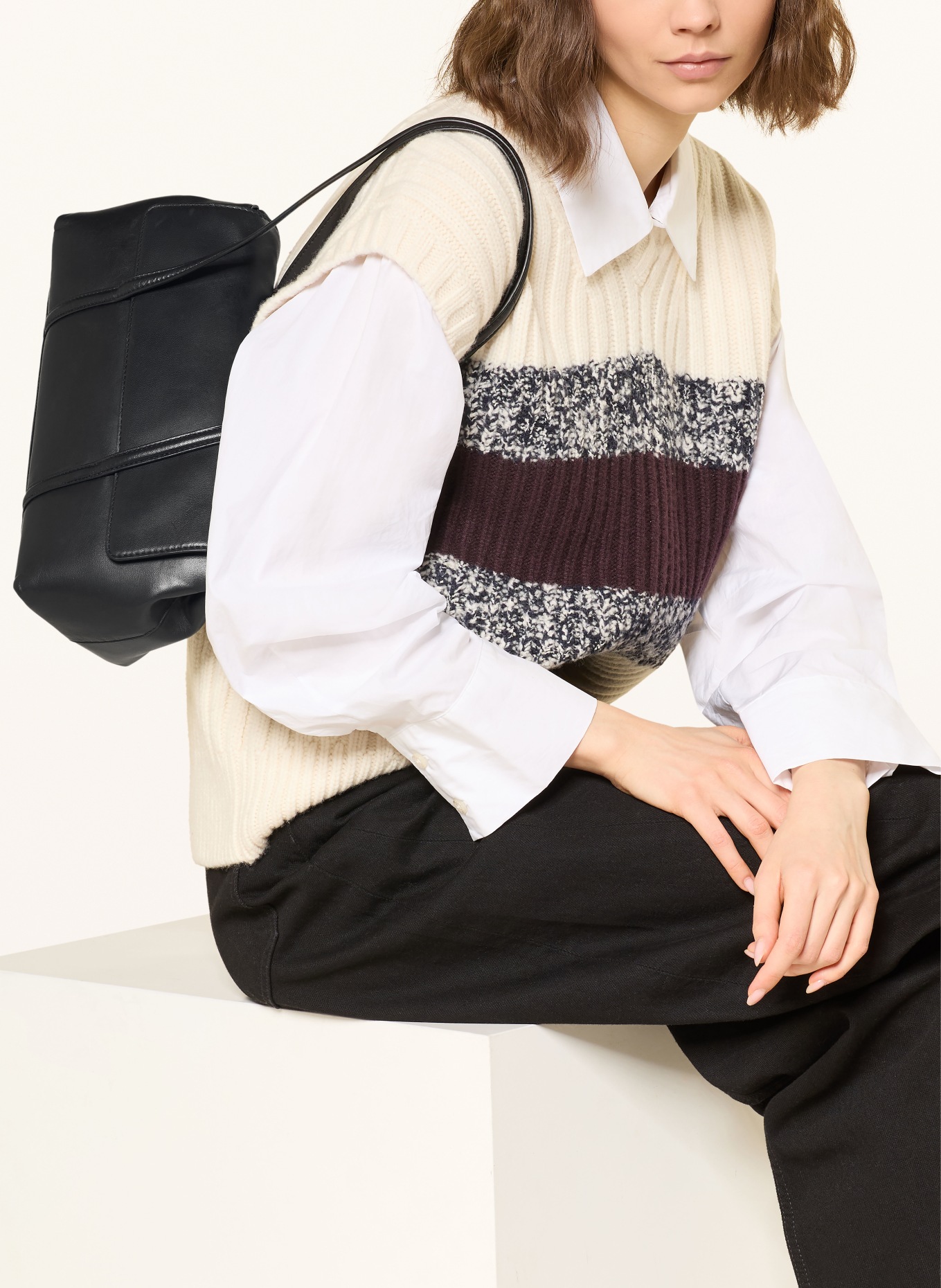 COS shoulder bag: BLACK