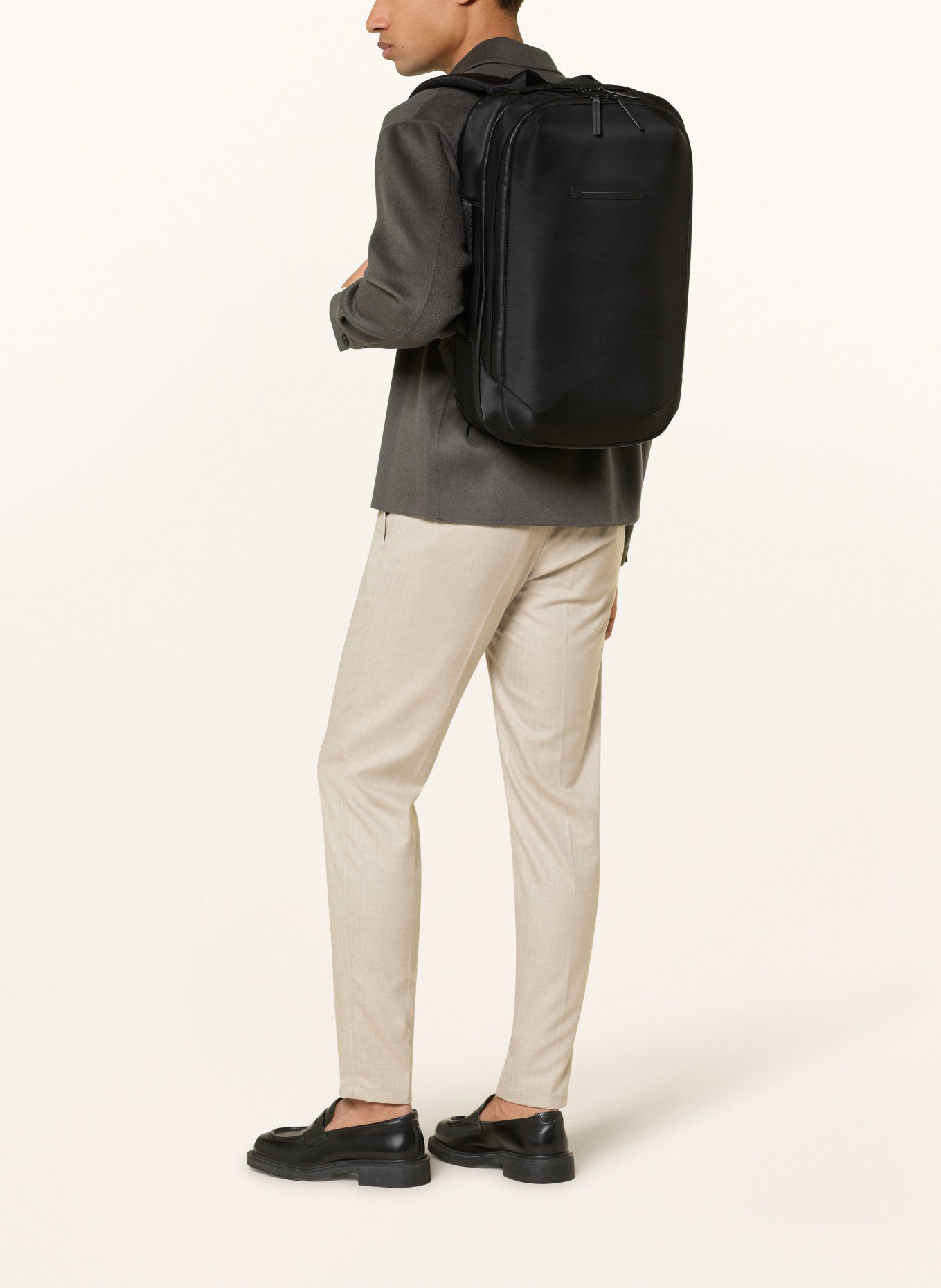 HORIZN STUDIOS Rucksack GION TRAVEL 30 l mit Laptop-Fach: SCHWARZ