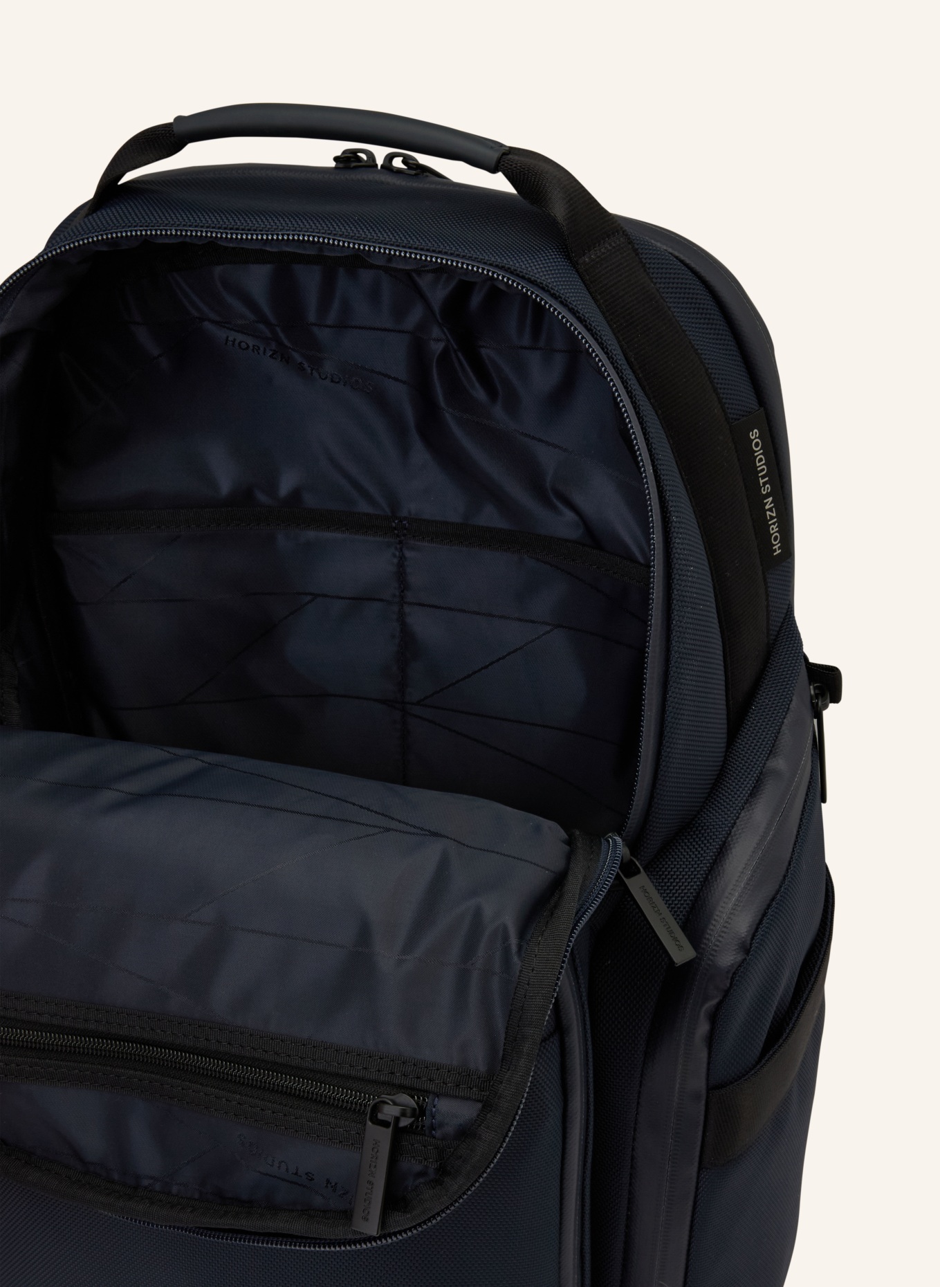 HORIZN STUDIOS Rucksack MIDTOWN 32 l mit Laptop-Fach: DUNKELBLAU