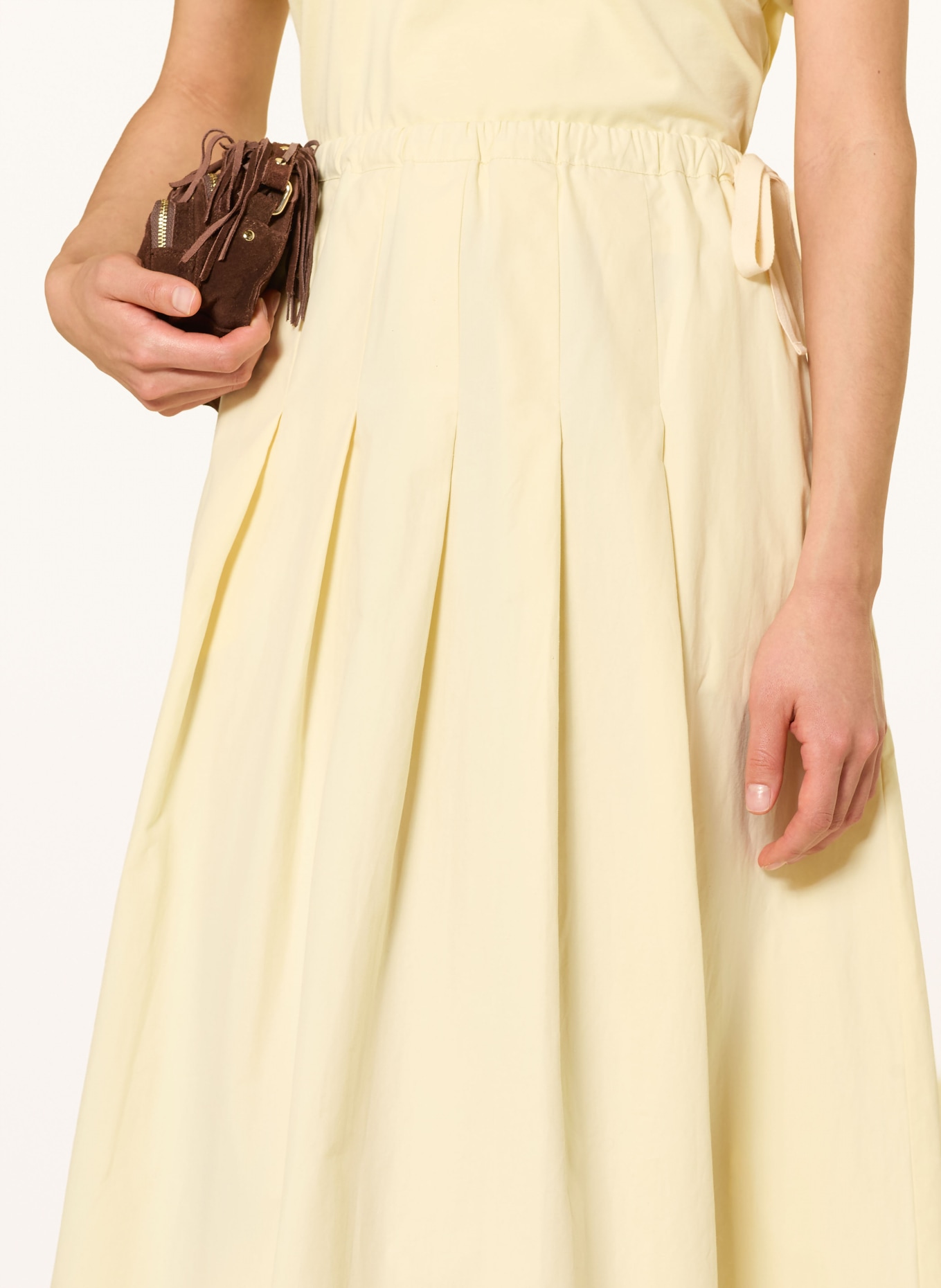 Rich & Royal skládaná sukně: TMAVĚ ŽLUTÁ