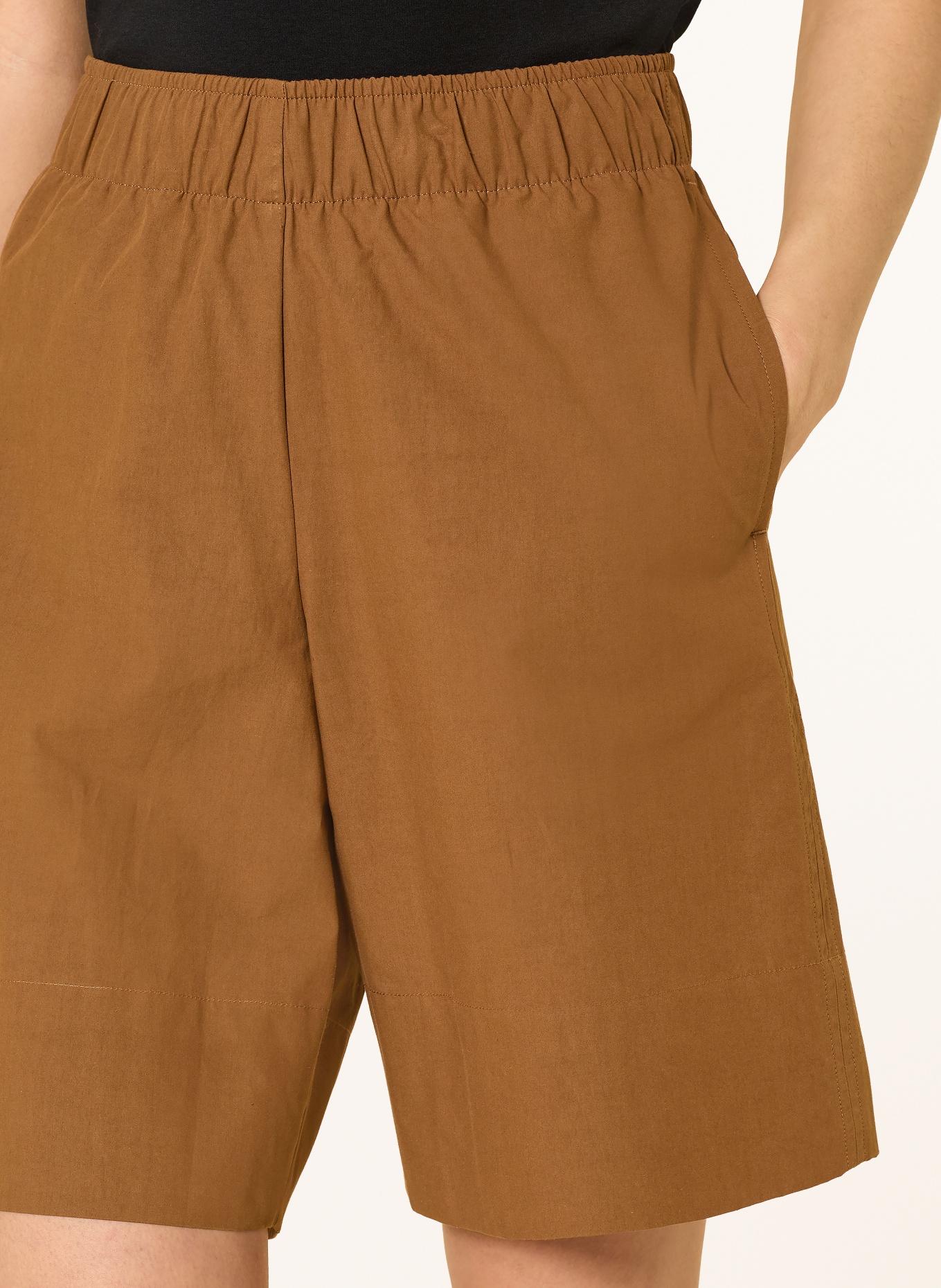 Rich & Royal šortky: HNĚDÁ