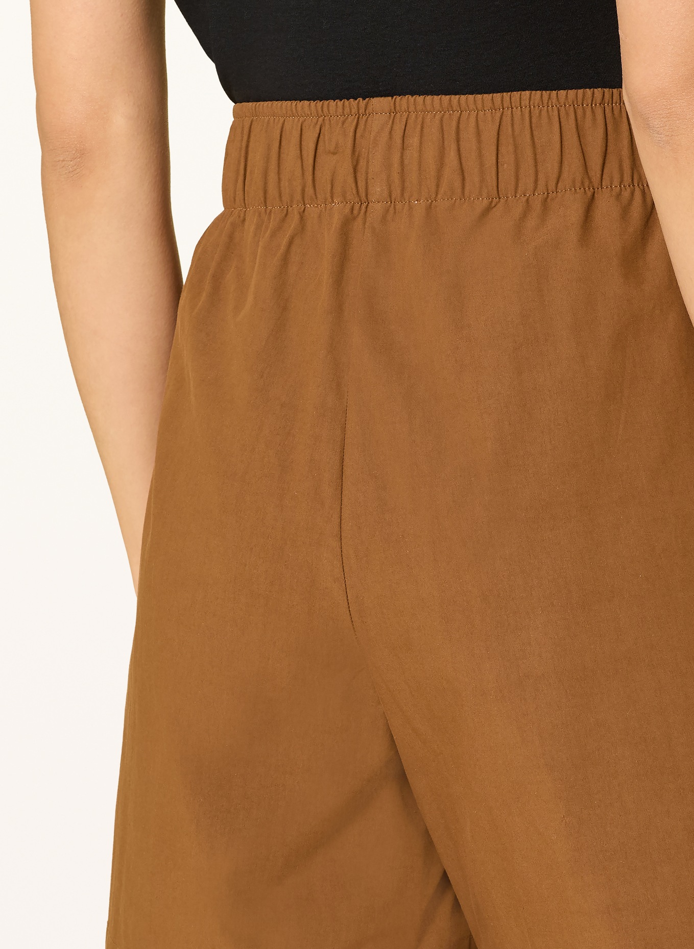 Rich & Royal šortky: HNĚDÁ