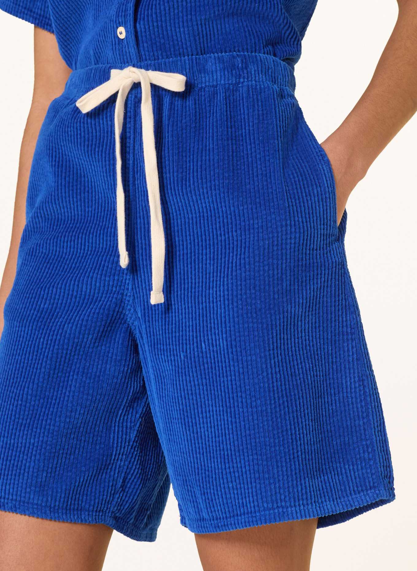 American Vintage Cordshorts PADOW: BLAU