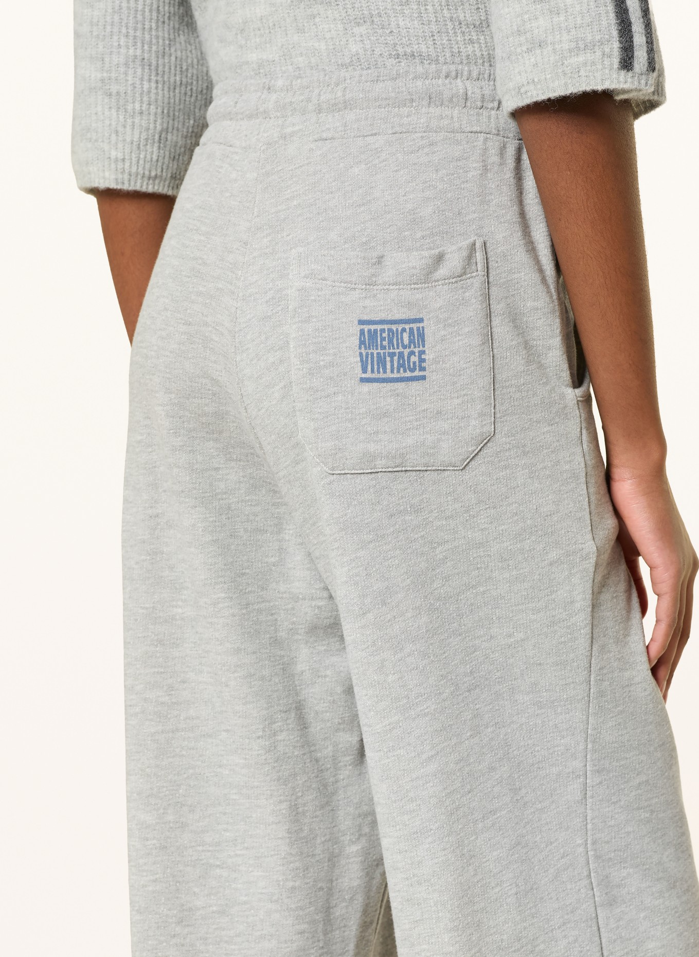 American Vintage Spodnie dresowe ZOFBAY: SZARY