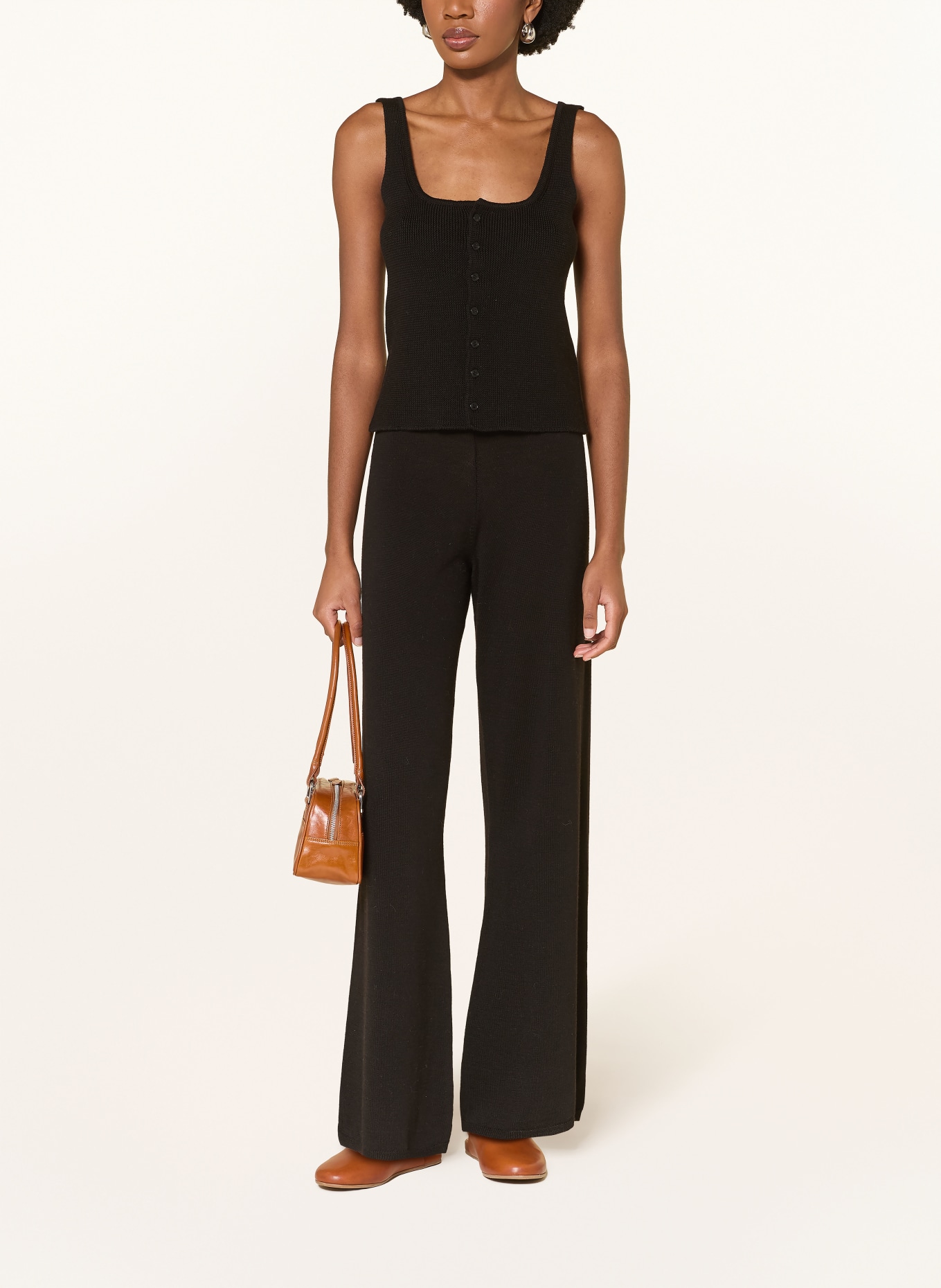 by Aylin Koenig Pull en maille QUINN en laine mérinos: NOIR