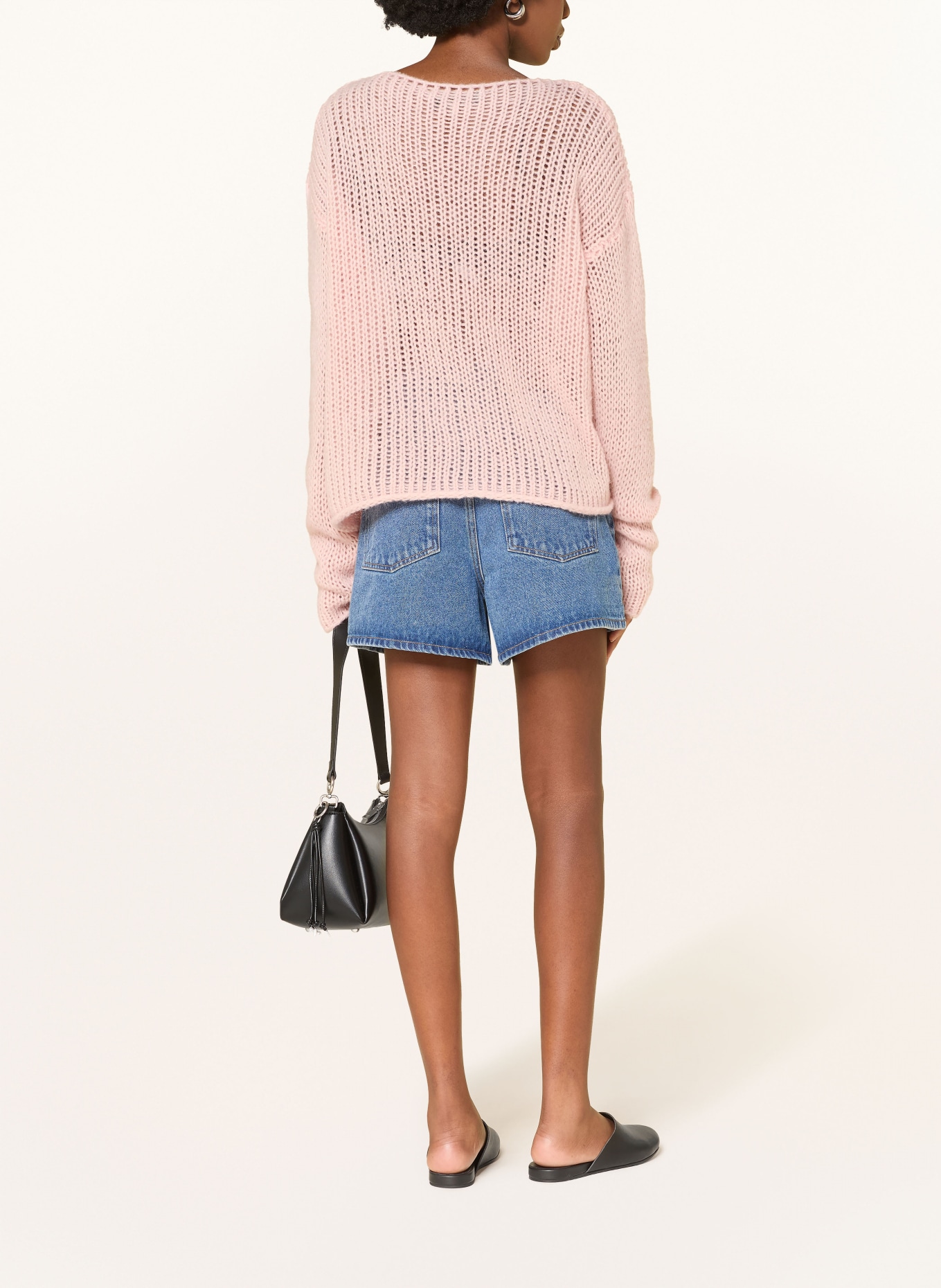 by Aylin Koenig Pull ISABELLA: ROSE CLAIR