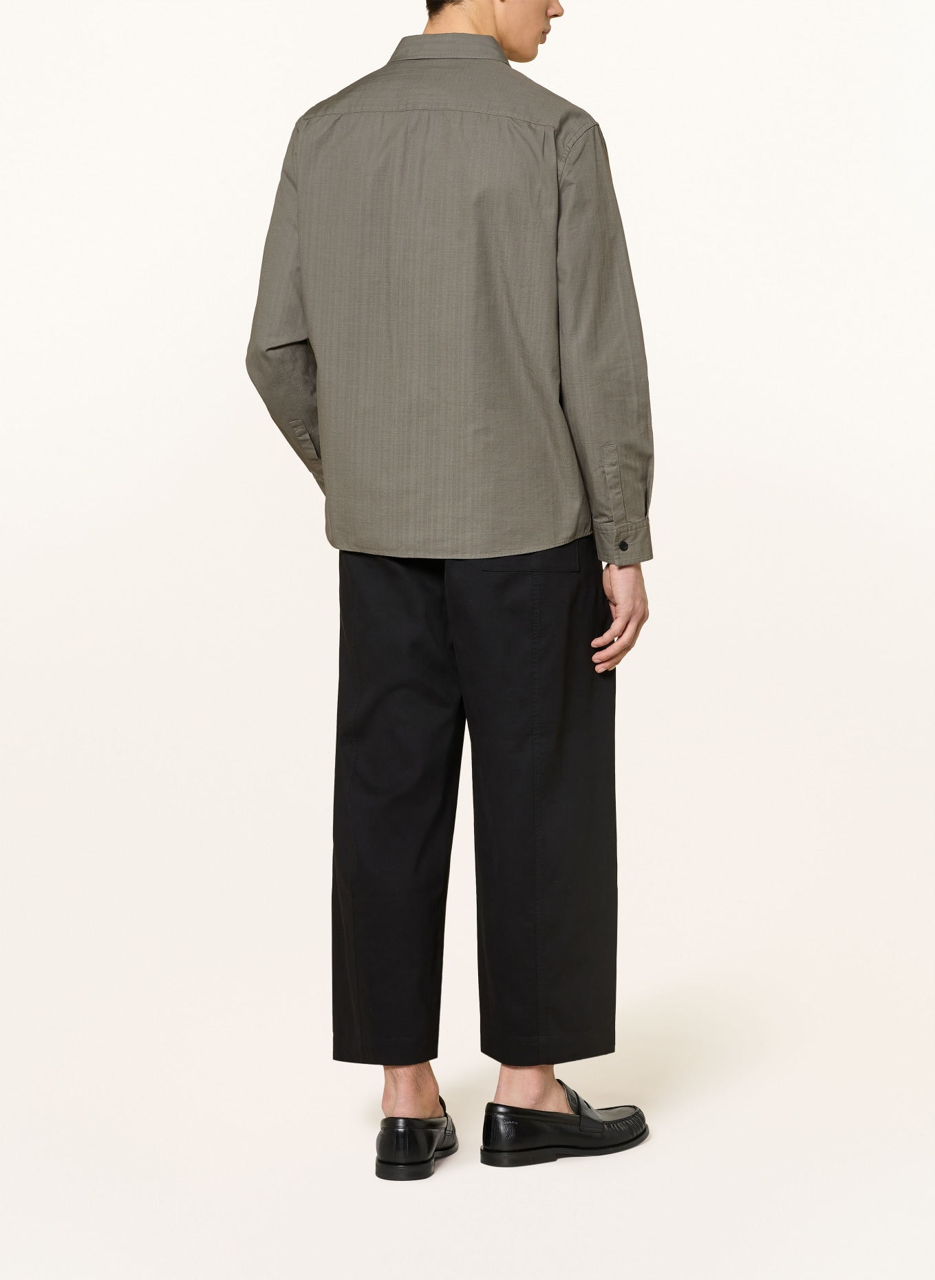 COS Hemd Regular Fit: KHAKI