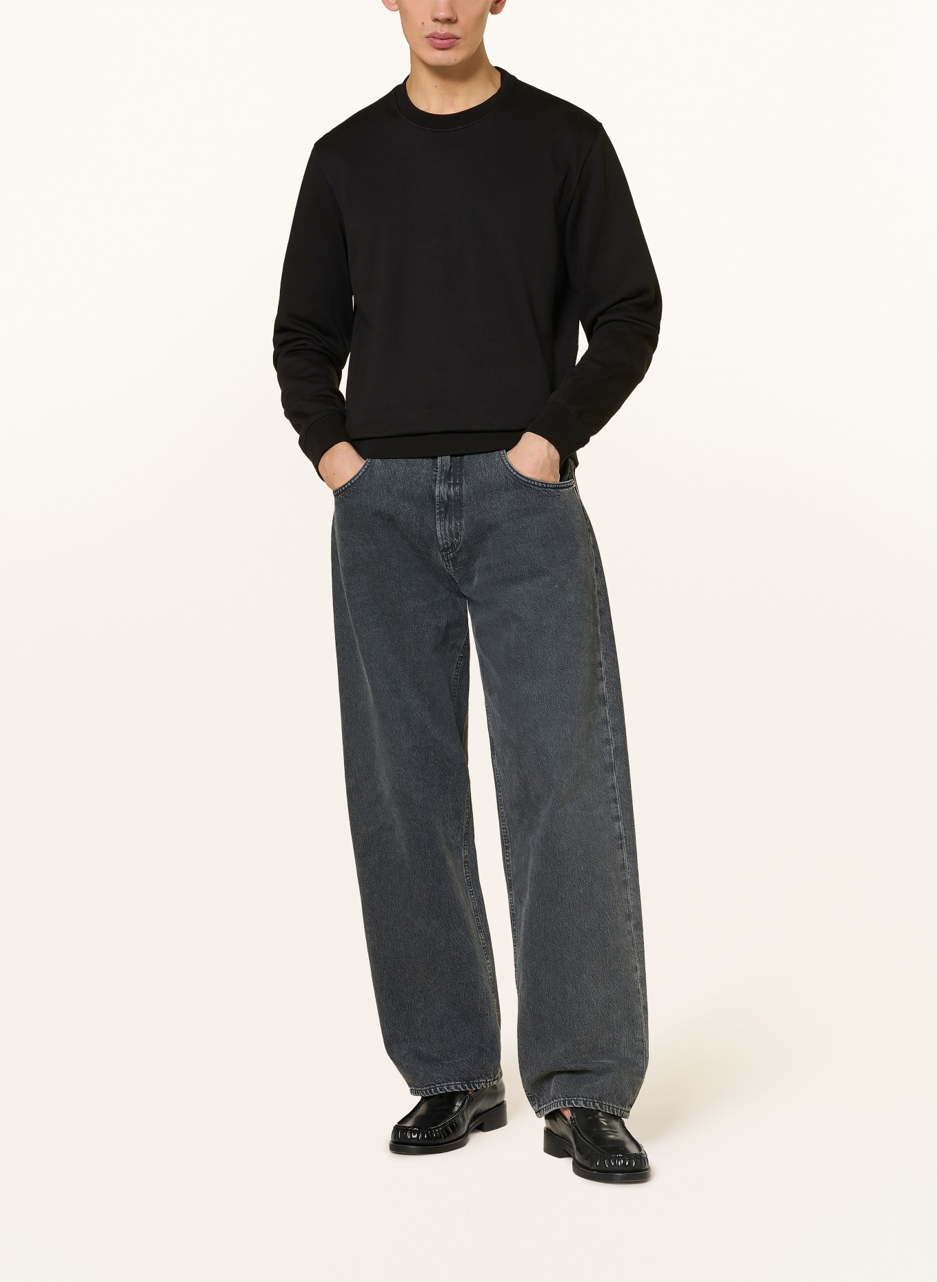 ARKET Sweatshirt: SCHWARZ