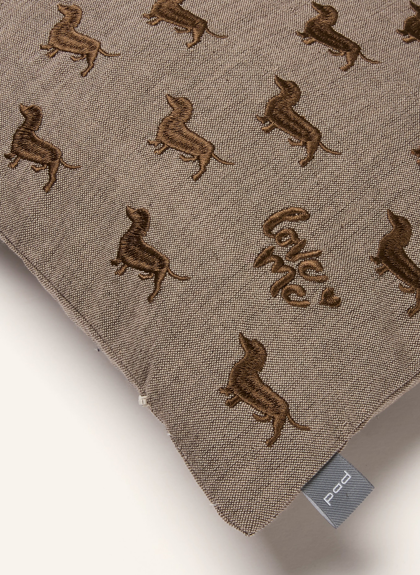 PAD Housse de coussin décorative PIMP: TAUPE / MARRON FONCÉ