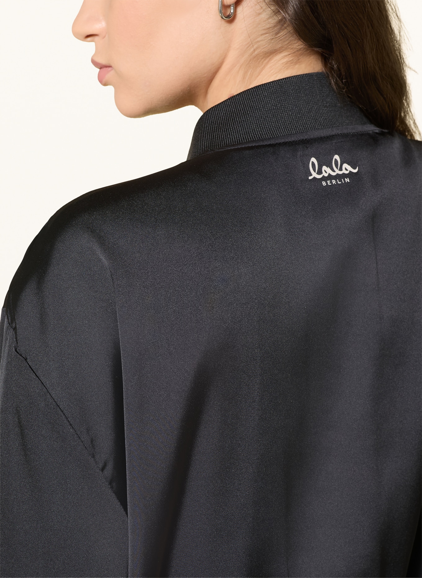 Lala Berlin Kurtka dwustronna JESSA: CZARNY / KREMOWY
