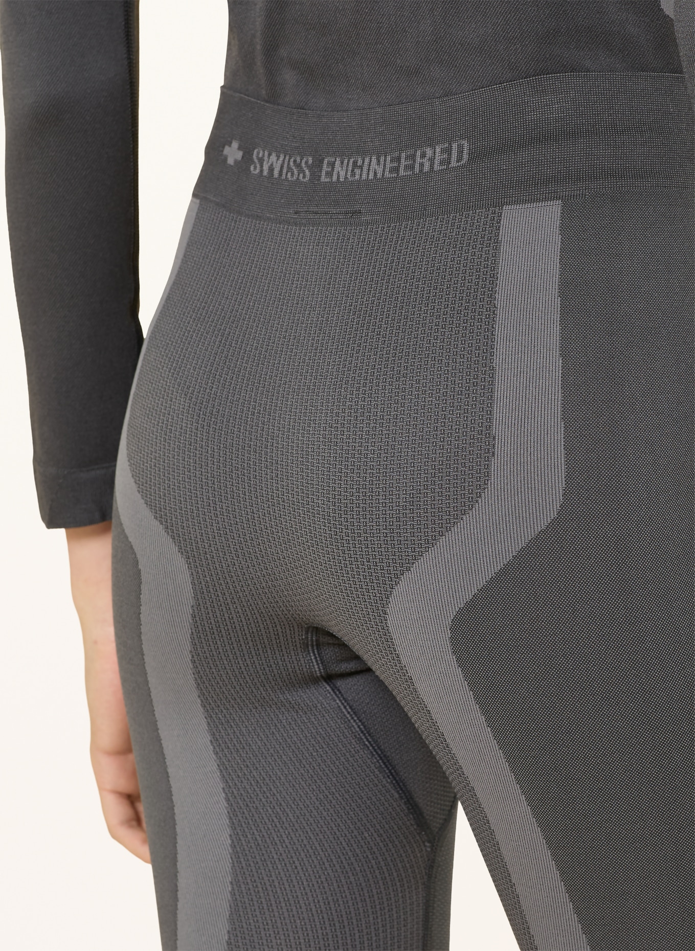 X-BIONIC Funkční kalhoty X-ENTIAL se zkrácenou délkou nohavic: TMAVĚ ŠEDÁ / ŠEDÁ