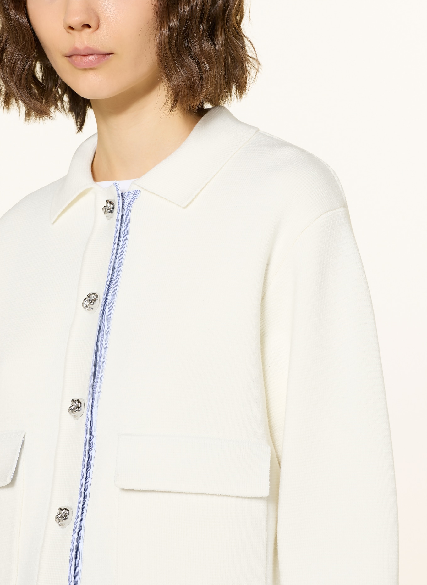 SANDRO Strickjacke: ECRU / HELLBLAU