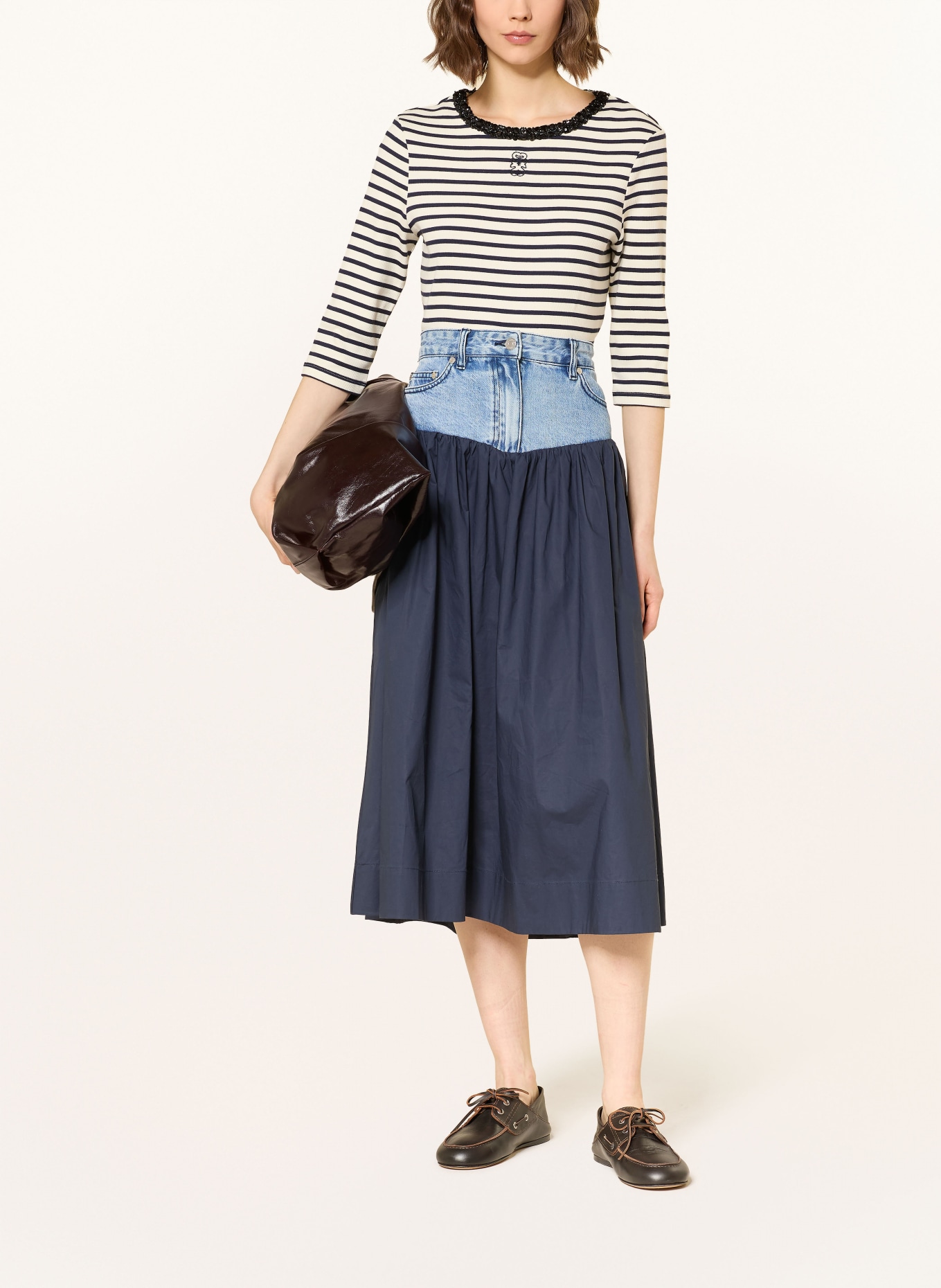 SANDRO Cropped-Shirt mit Schmucksteinen und 3/4-Arm: WEISS / DUNKELBLAU / SCHWARZ