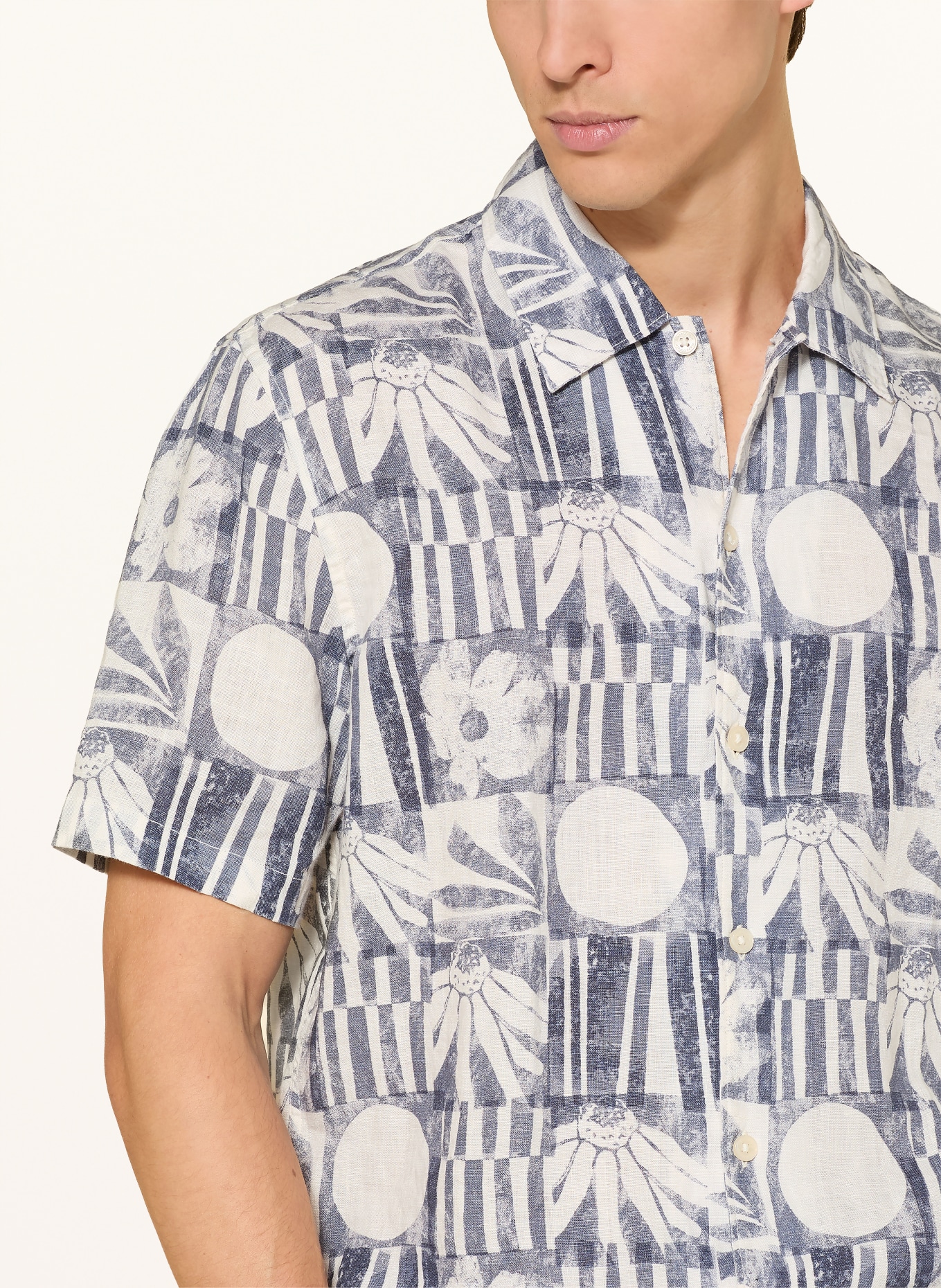 Marc O'Polo Chemise à manches courtes coupe classique en lin: BLANC / BLEU FONCÉ