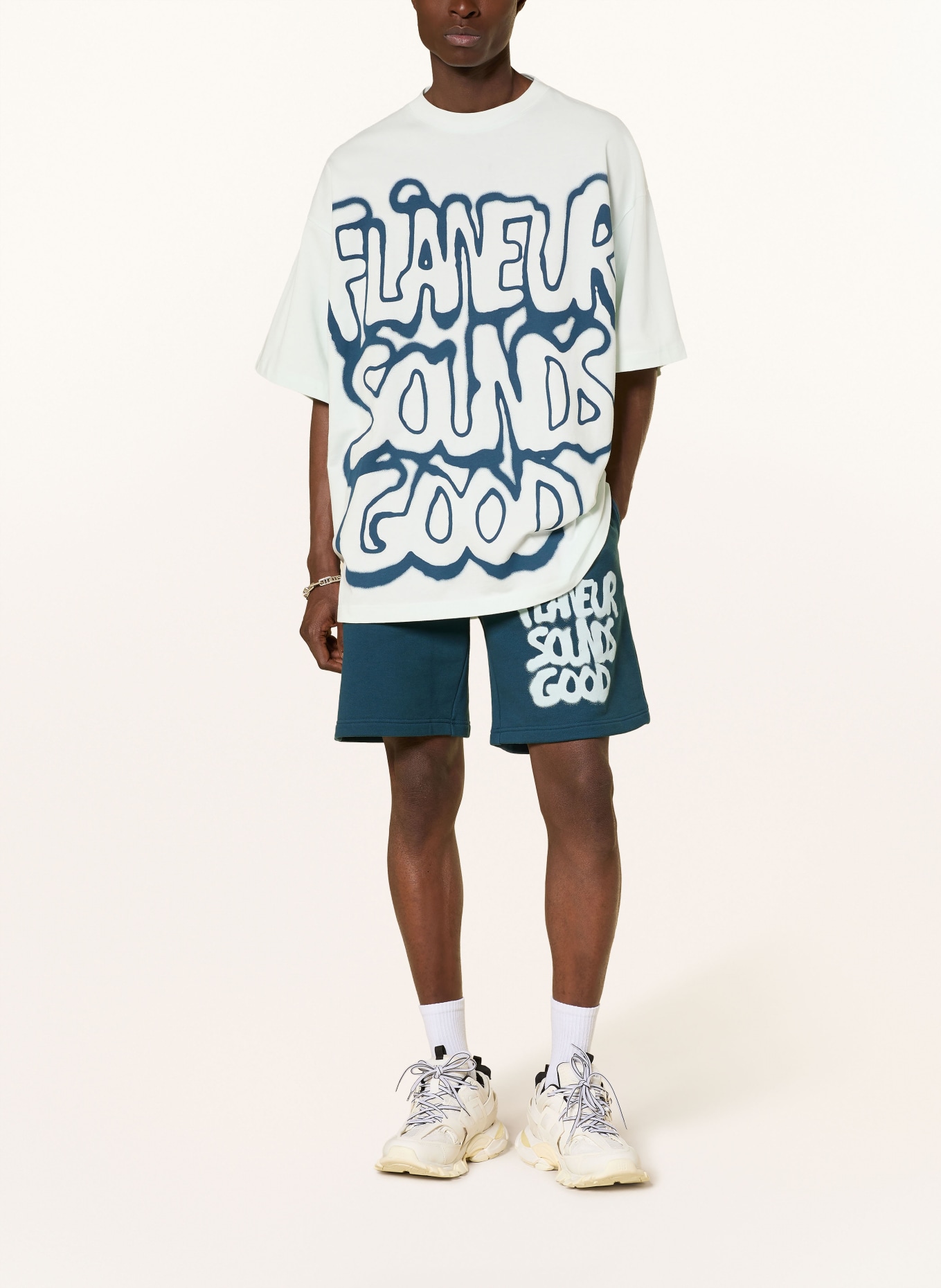 FLÂNEUR Short de survêtement SOUNDS GOOD: BLEU / BLEU GRIS