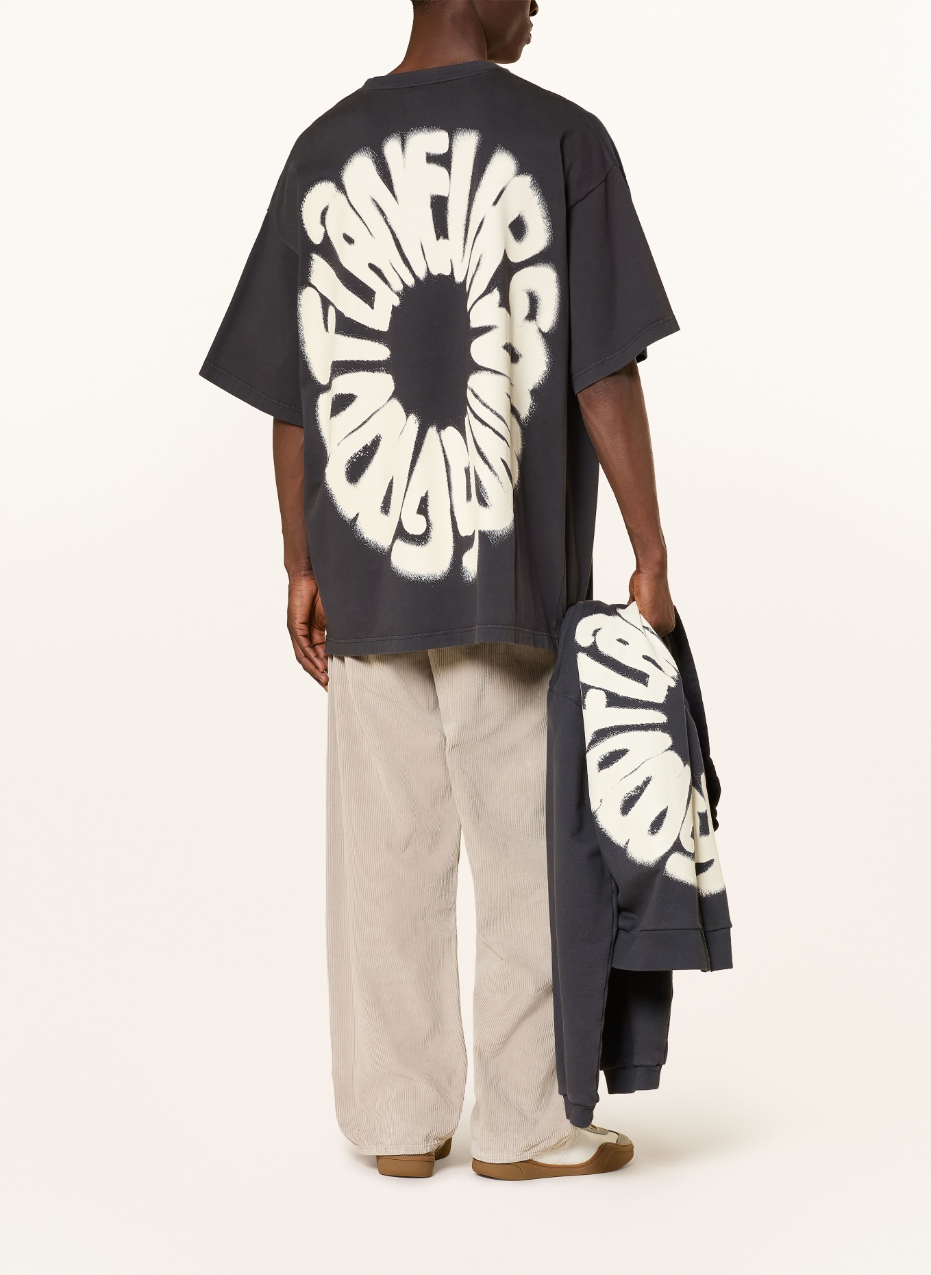 FLÂNEUR T-shirt oversize SOUNDS GOOD: GRIS FONCÉ / CRÈME