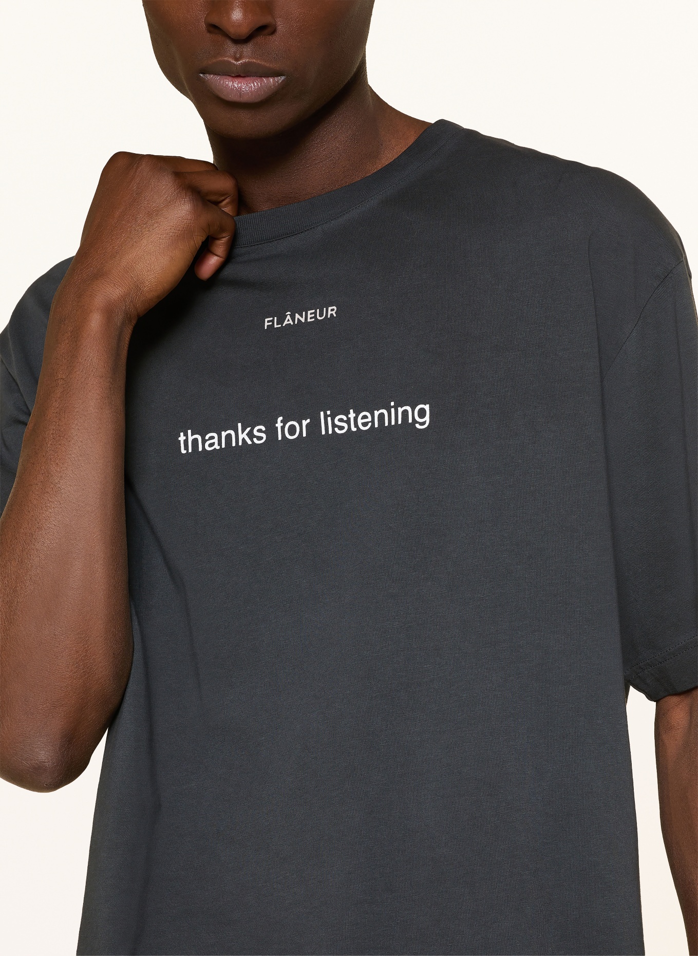 FLÂNEUR Oversized-Shirt LISTENING: DUNKELGRAU / WEISS